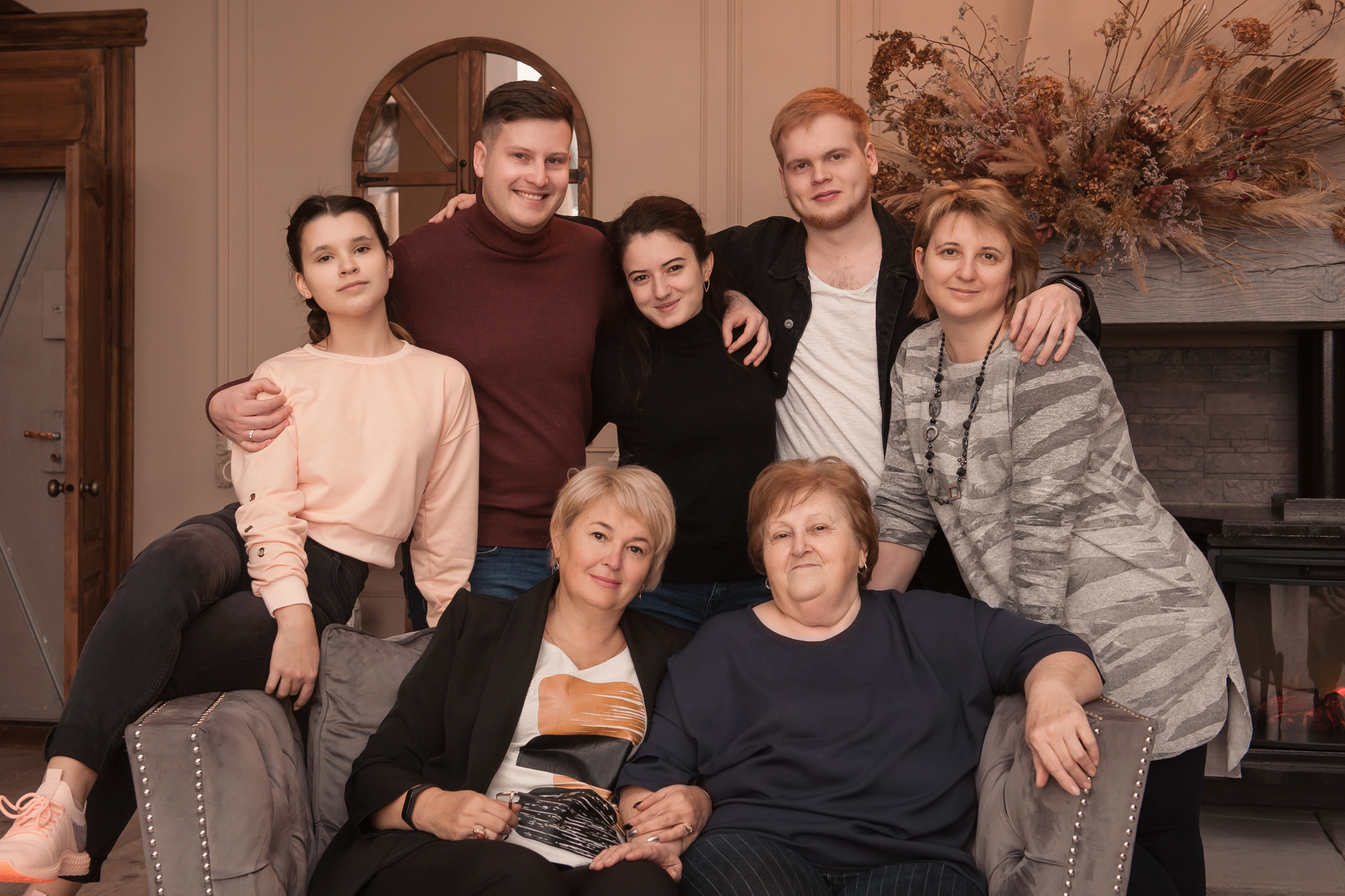 Семейная фотосессия - семейная и детская фотосъемка в студии Калинингр. Свадебный фотограф Калининград - Александр Зубанов