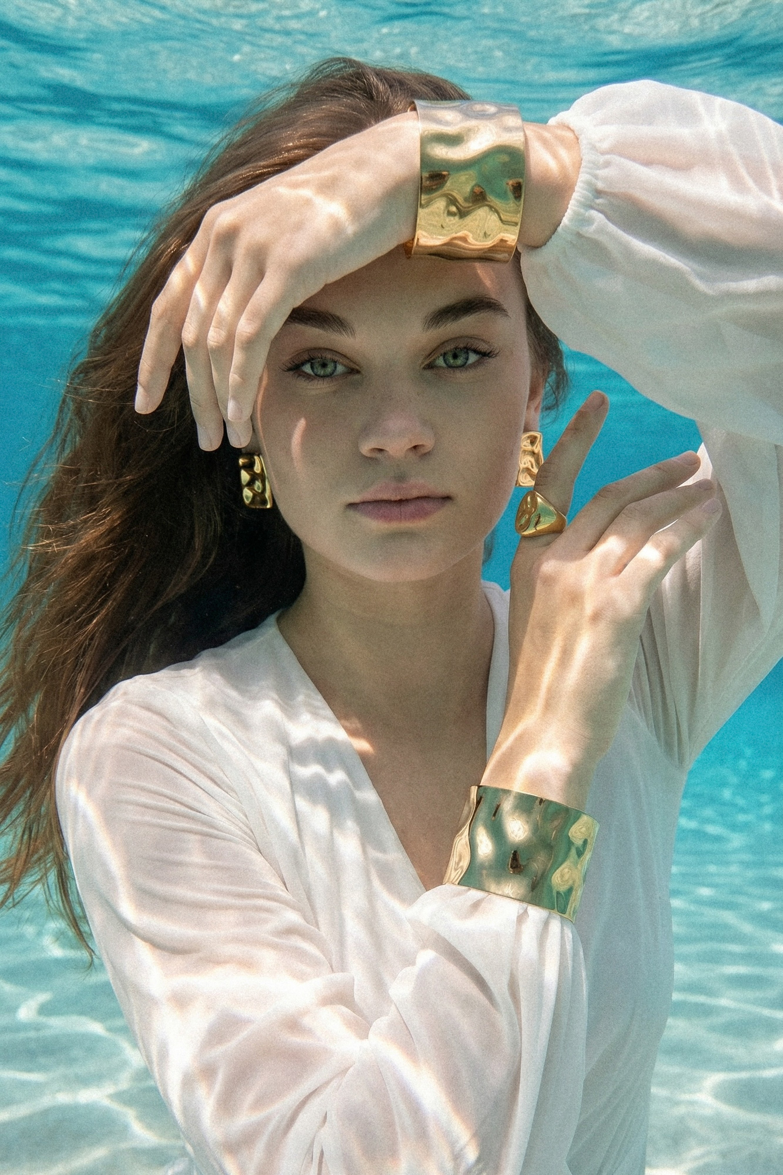 AI-проект: Аквастойкая бижутерия. Фотограф Мария Бесштанькина