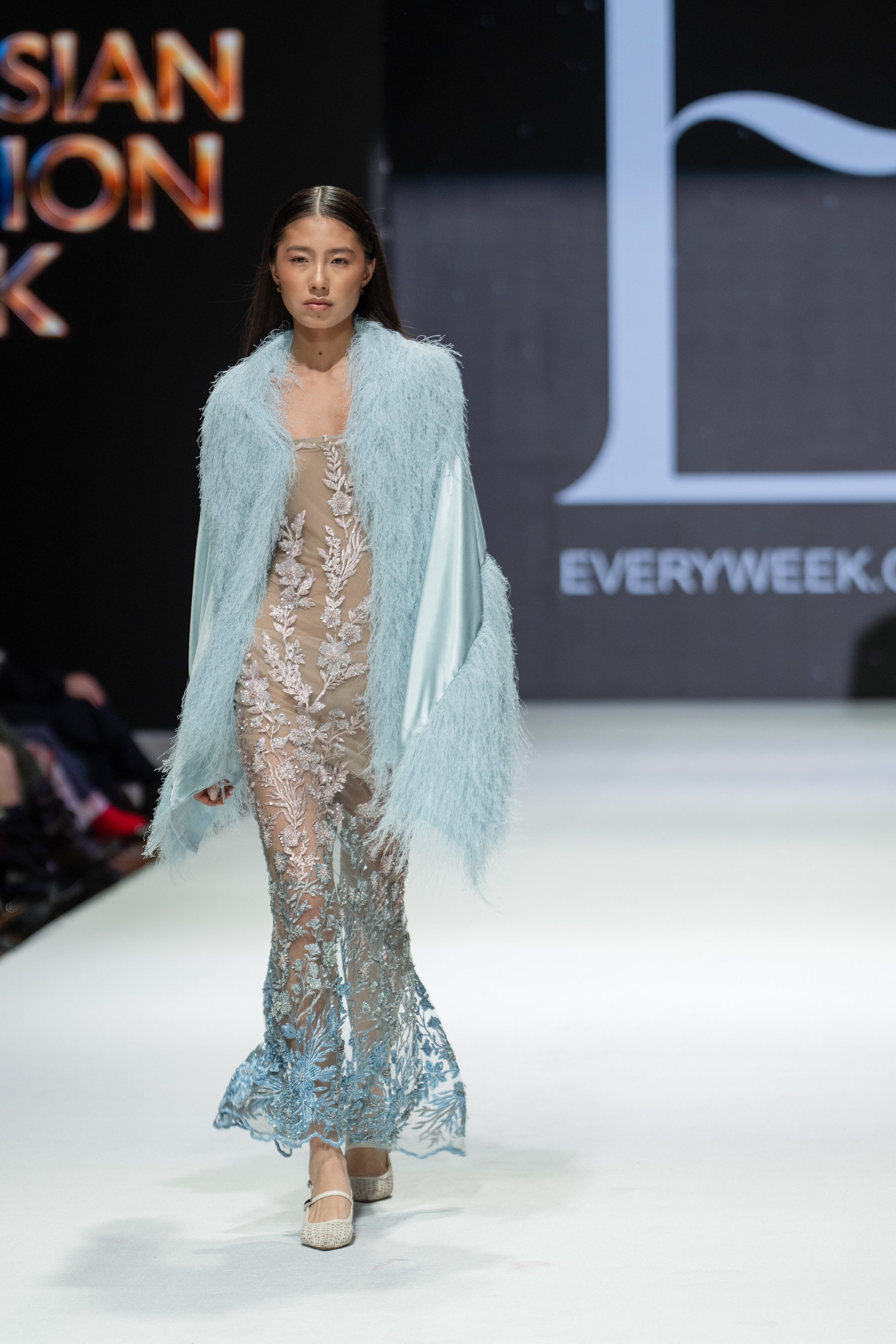 Every Week Outfit. Сайт Алматинского НЮ АРТ, будуар и фэшн фотографа Дениса Карпенко