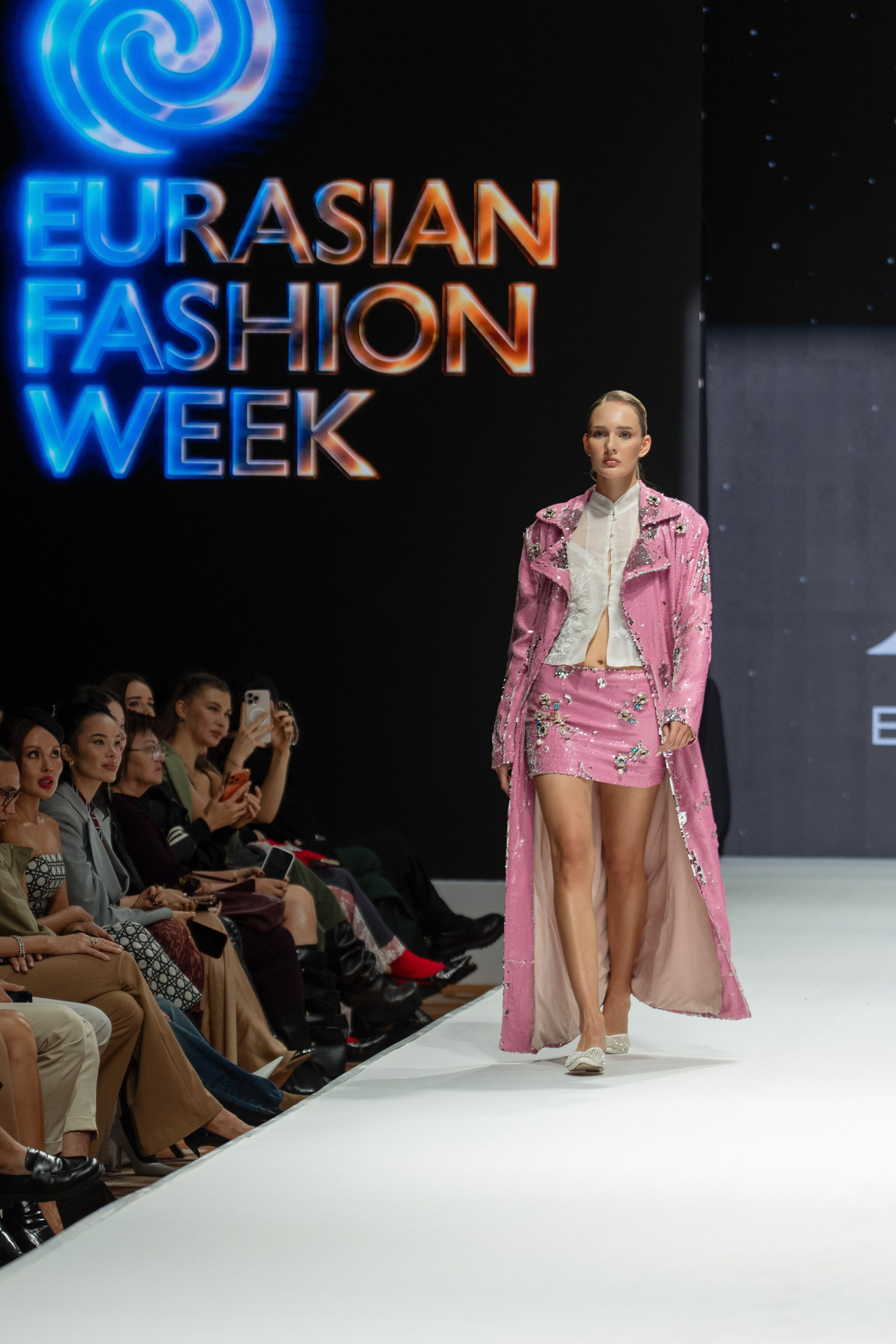 Every Week Outfit. Сайт Алматинского НЮ АРТ, будуар и фэшн фотографа Дениса Карпенко