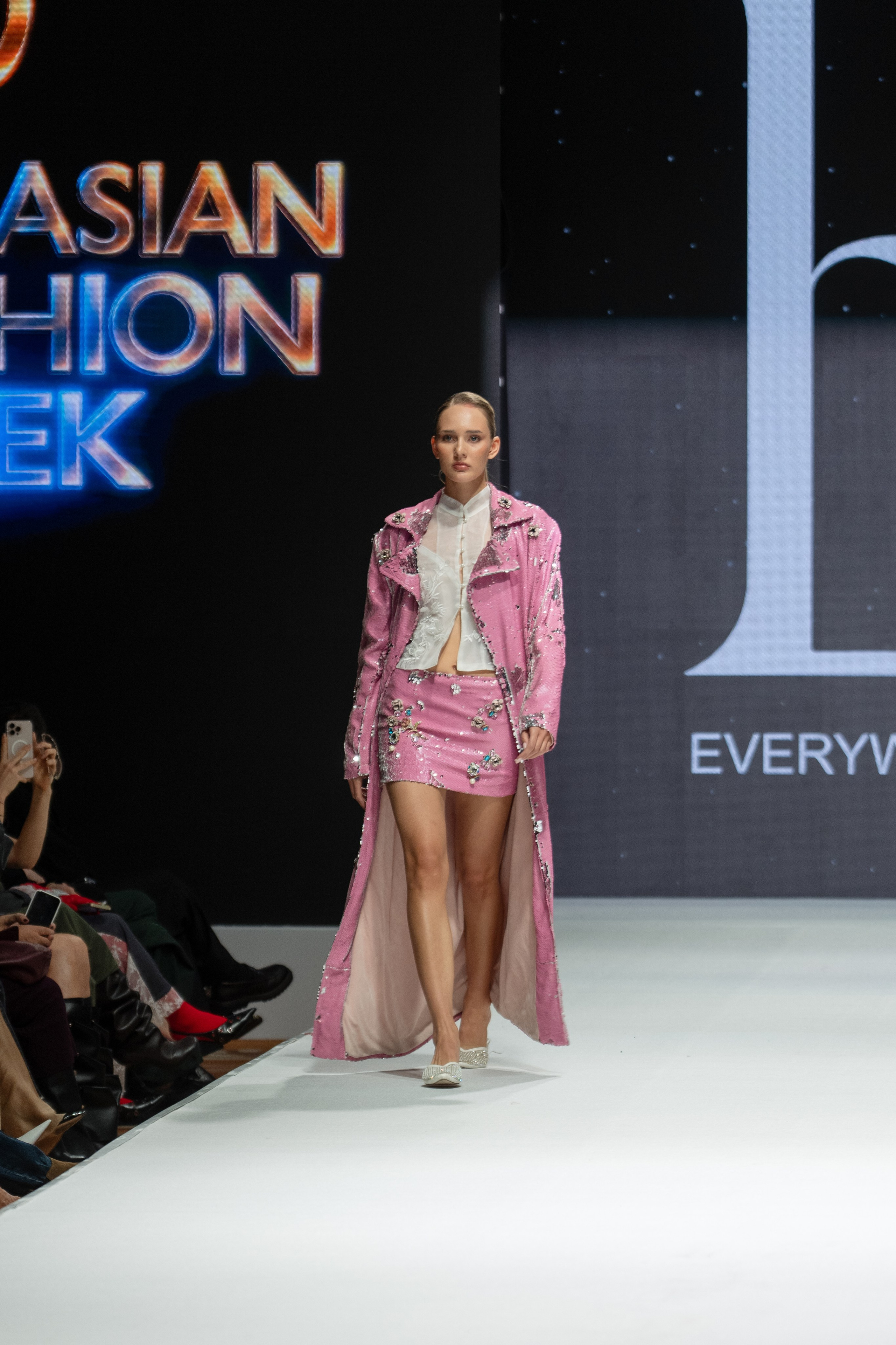 Every Week Outfit. Сайт Алматинского НЮ АРТ, будуар и фэшн фотографа Дениса Карпенко