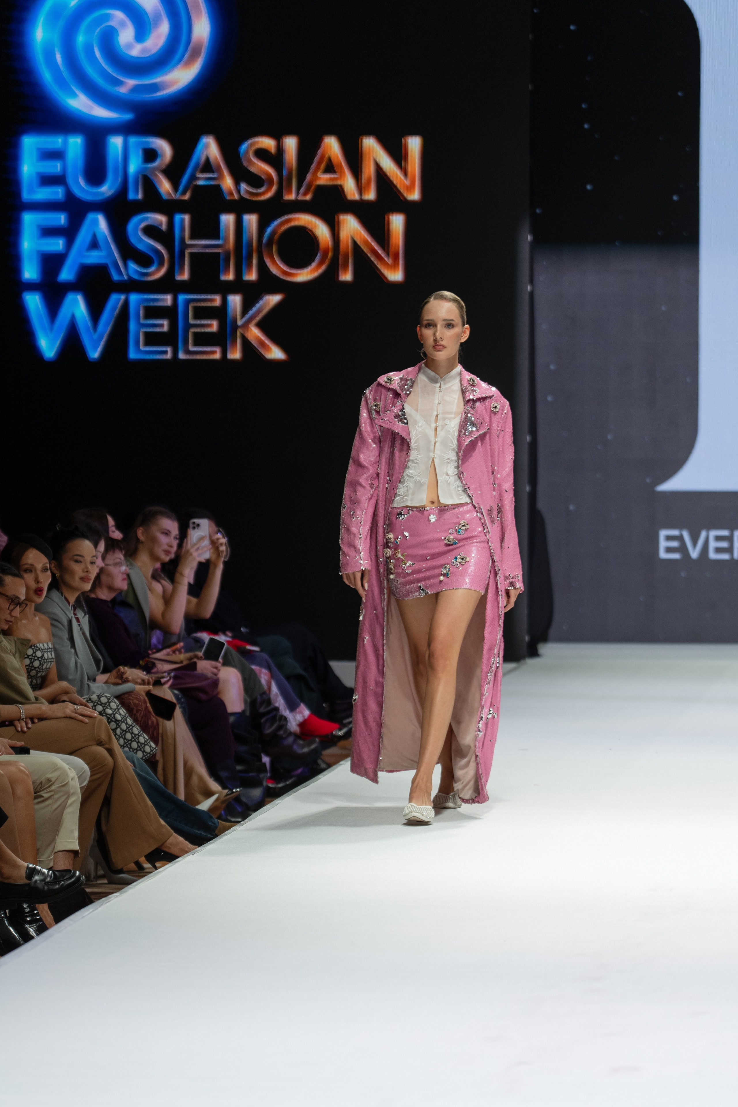 Every Week Outfit. Сайт Алматинского НЮ АРТ, будуар и фэшн фотографа Дениса Карпенко