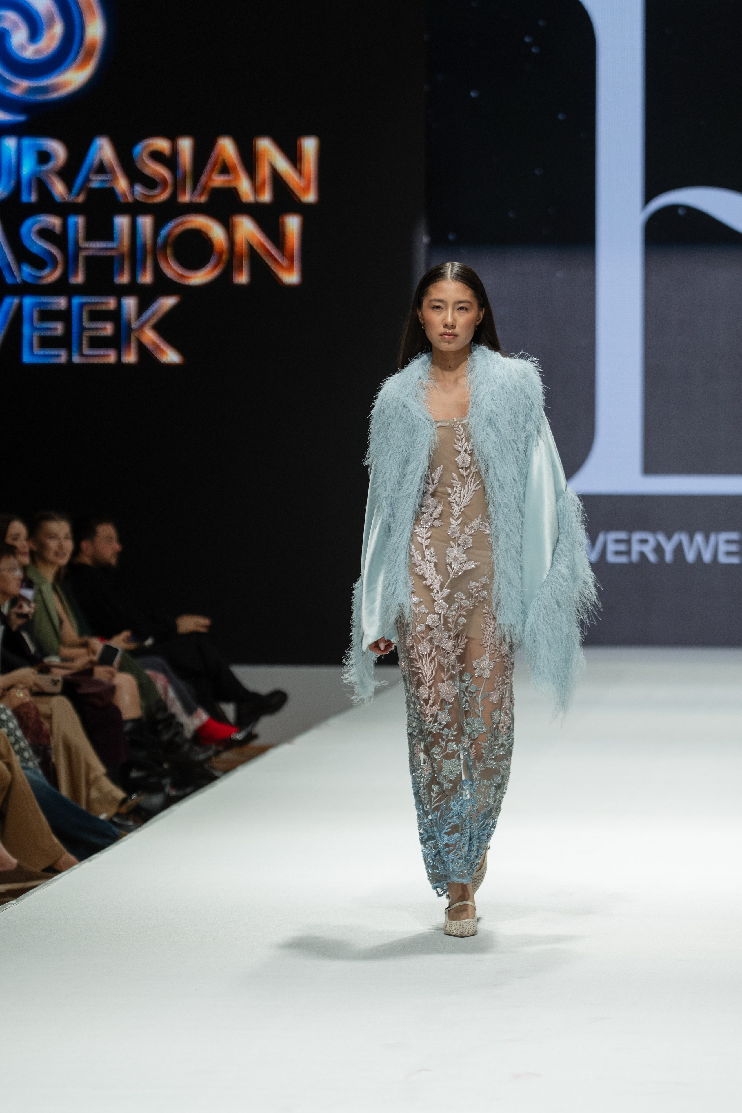 Every Week Outfit. Сайт Алматинского НЮ АРТ, будуар и фэшн фотографа Дениса Карпенко