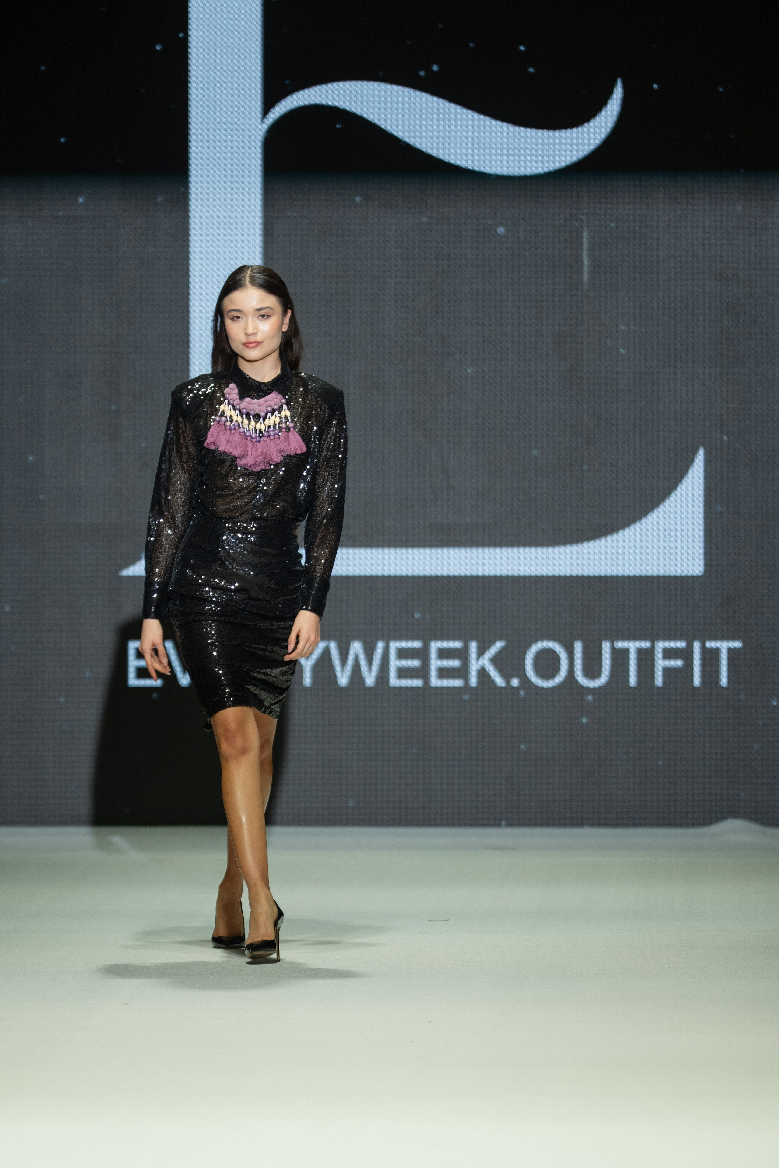 Every Week Outfit. Сайт Алматинского НЮ АРТ, будуар и фэшн фотографа Дениса Карпенко