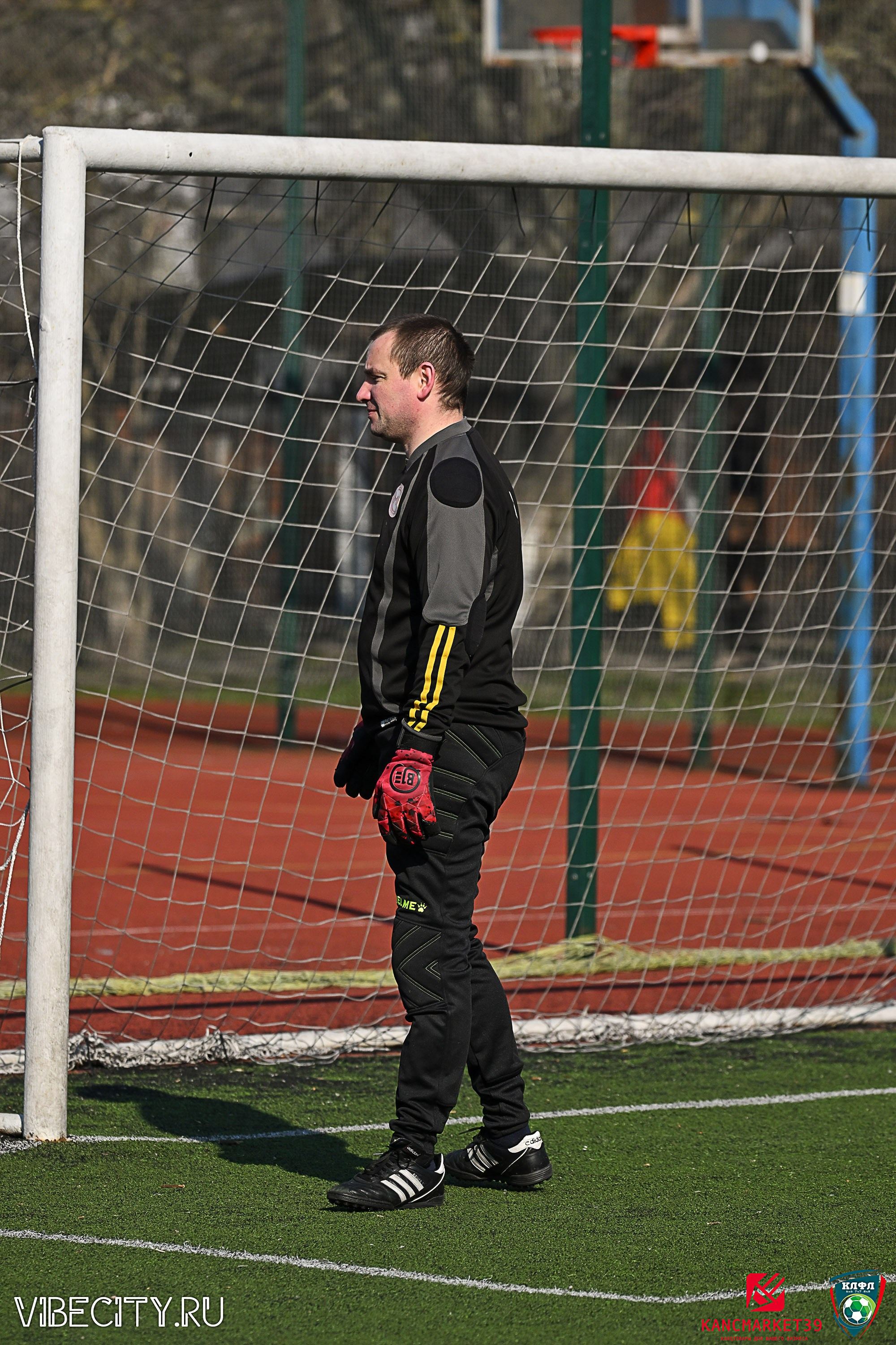 XX ЧЕМПИОНАТ КАЛИНИНГРАДСКОЙ ЛФЛ КАНЦМАРКЕТ39 сезона 2024–2025 гг. VIBECITY.RU Вайб Сити Ру Фоторепортажи Фотоотчеты Калининград