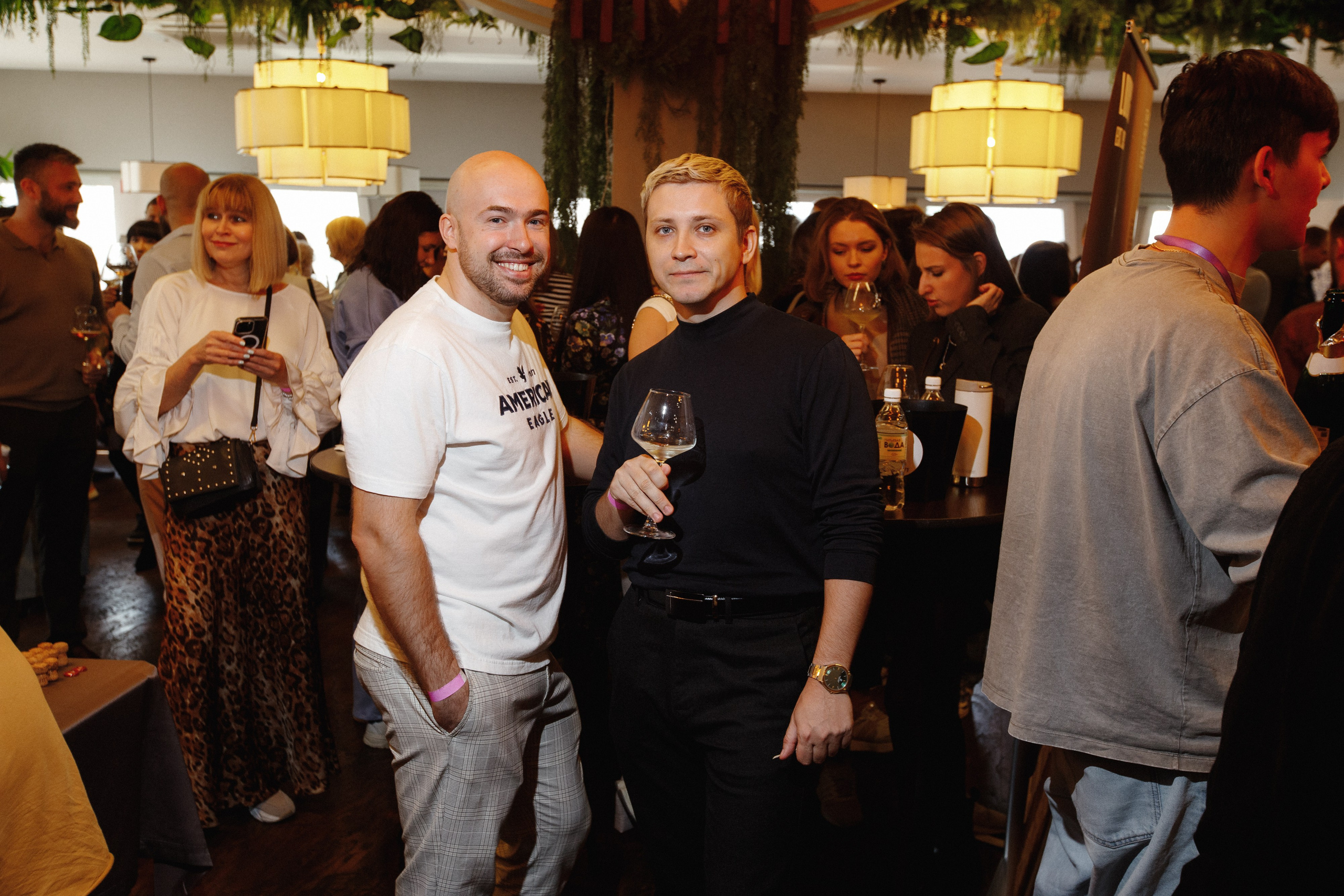 ФЕСТИВАЛЬ ИГРИСТЫХ ВИН. СВОИ. ФОТООТЧЕТЫ-СОБЫТИЯ-МЕСТА