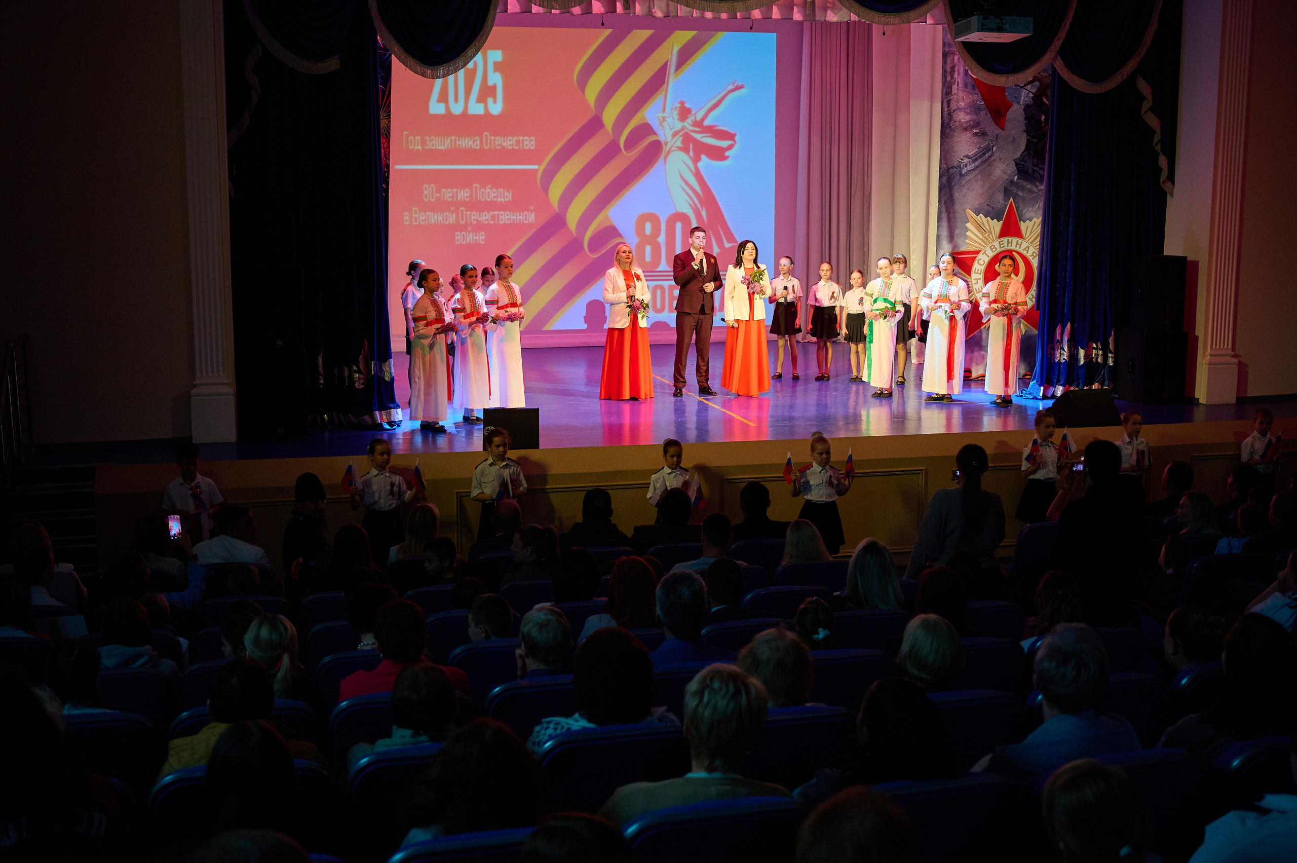 Концерт к 9 мая в с. Марьина Роща. Жизнь курорта Кабардинка в фотографиях