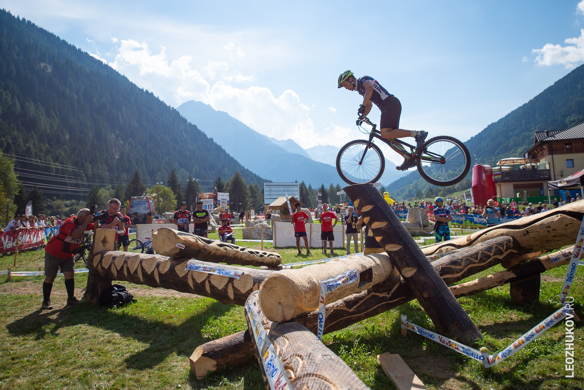 UCI Trials World Championships 2016 — finals. Sports photographer Leonid Zhukov