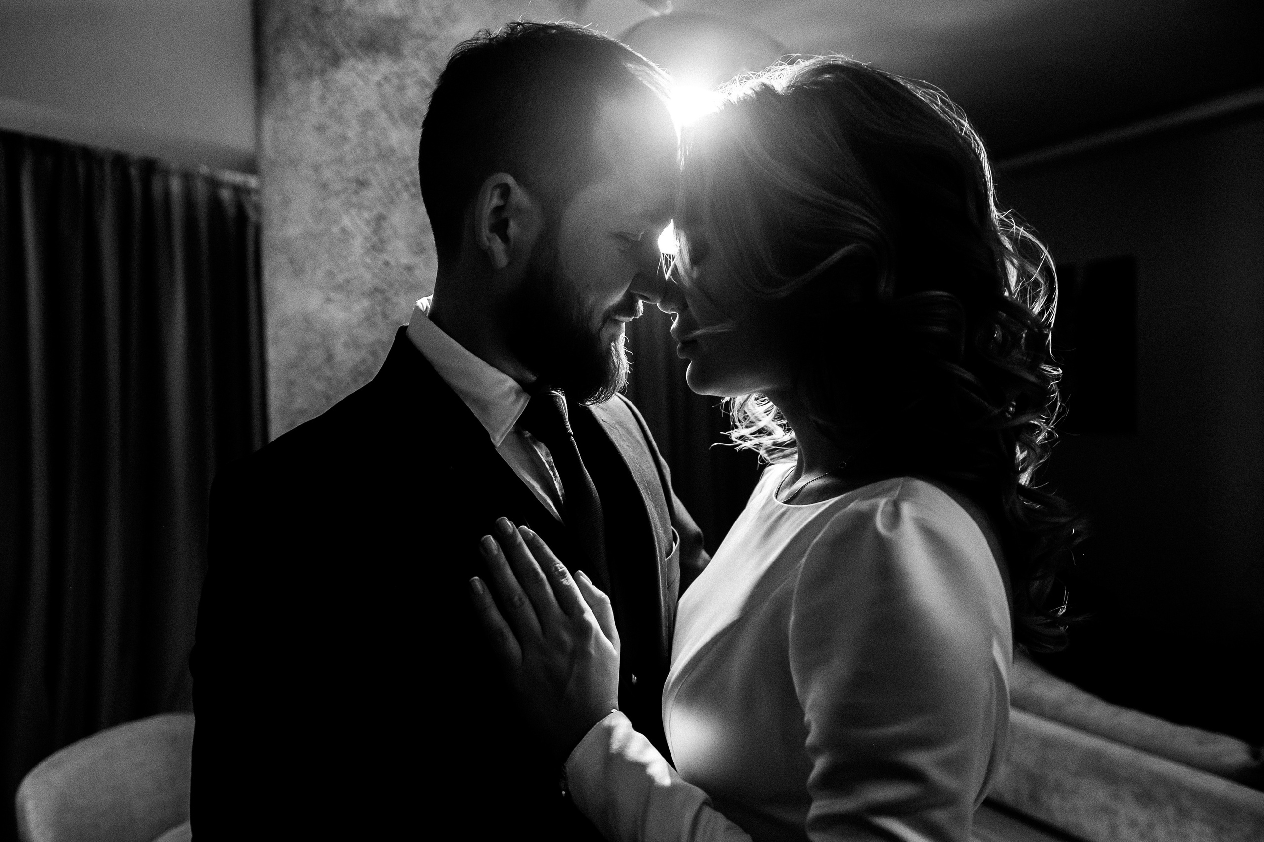 Свадебные сборы в Radisson Blu Olimpiyskiy. Свадебный фотограф Москва — Сергей и Татьяна