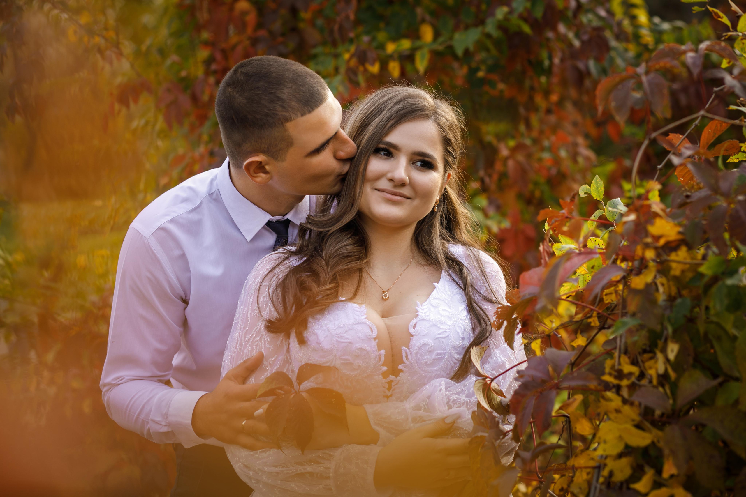 Свадебная прогулка в Батайске. Семейный и детский фотограф в Ростове-на-Дону