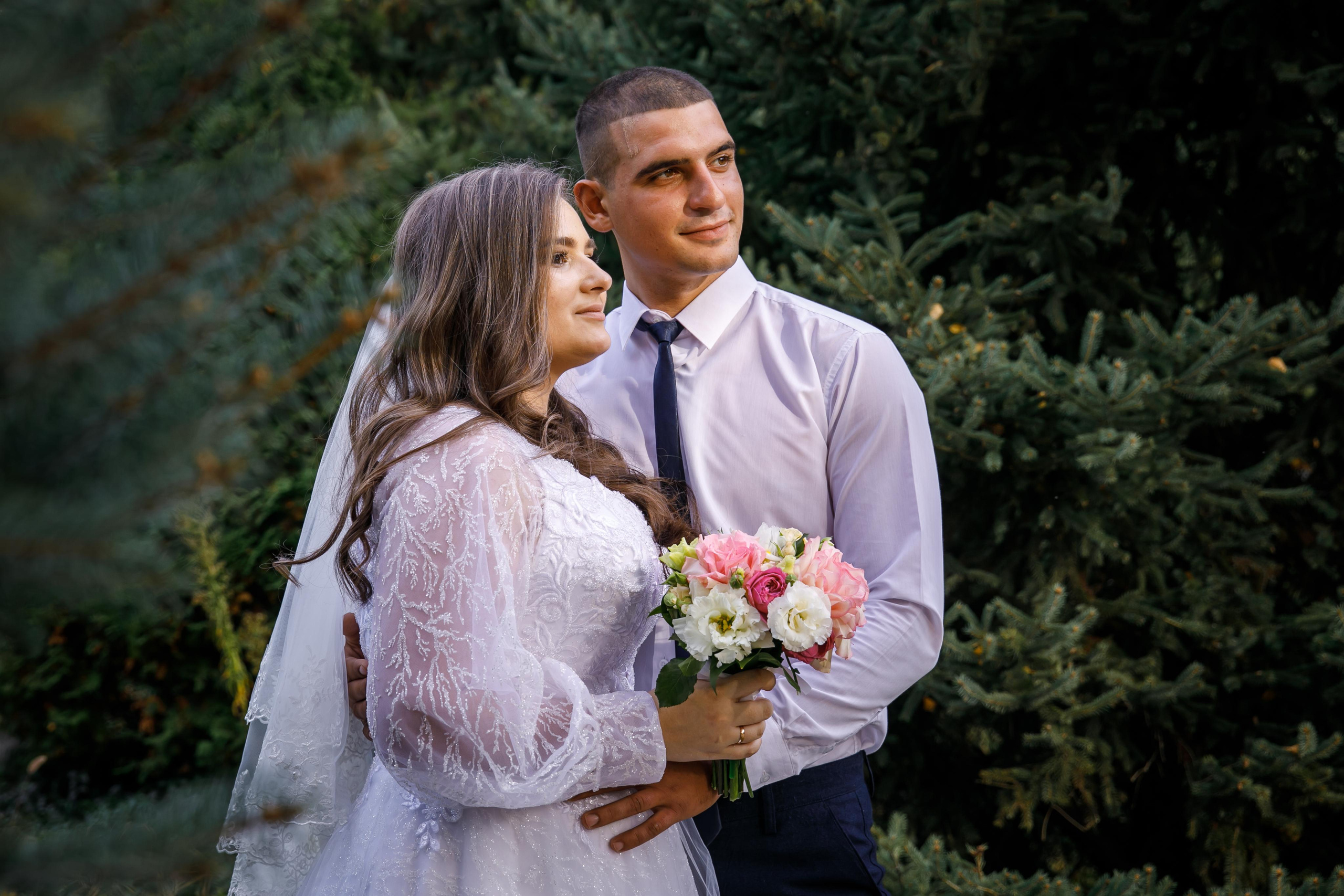 Свадебная прогулка в Батайске. Семейный и детский фотограф в Ростове-на-Дону