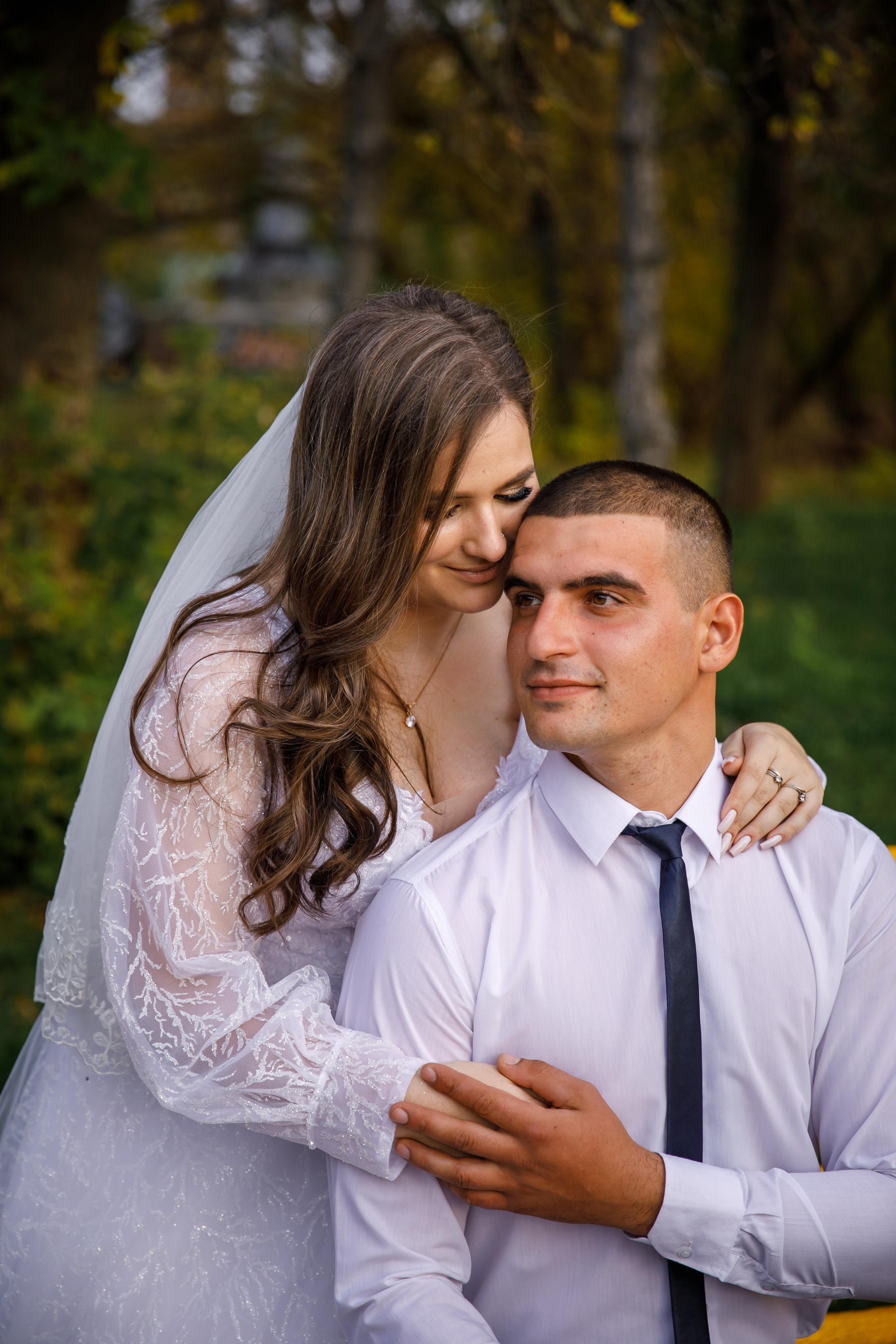 Свадебная прогулка в Батайске. Семейный и детский фотограф в Ростове-на-Дону