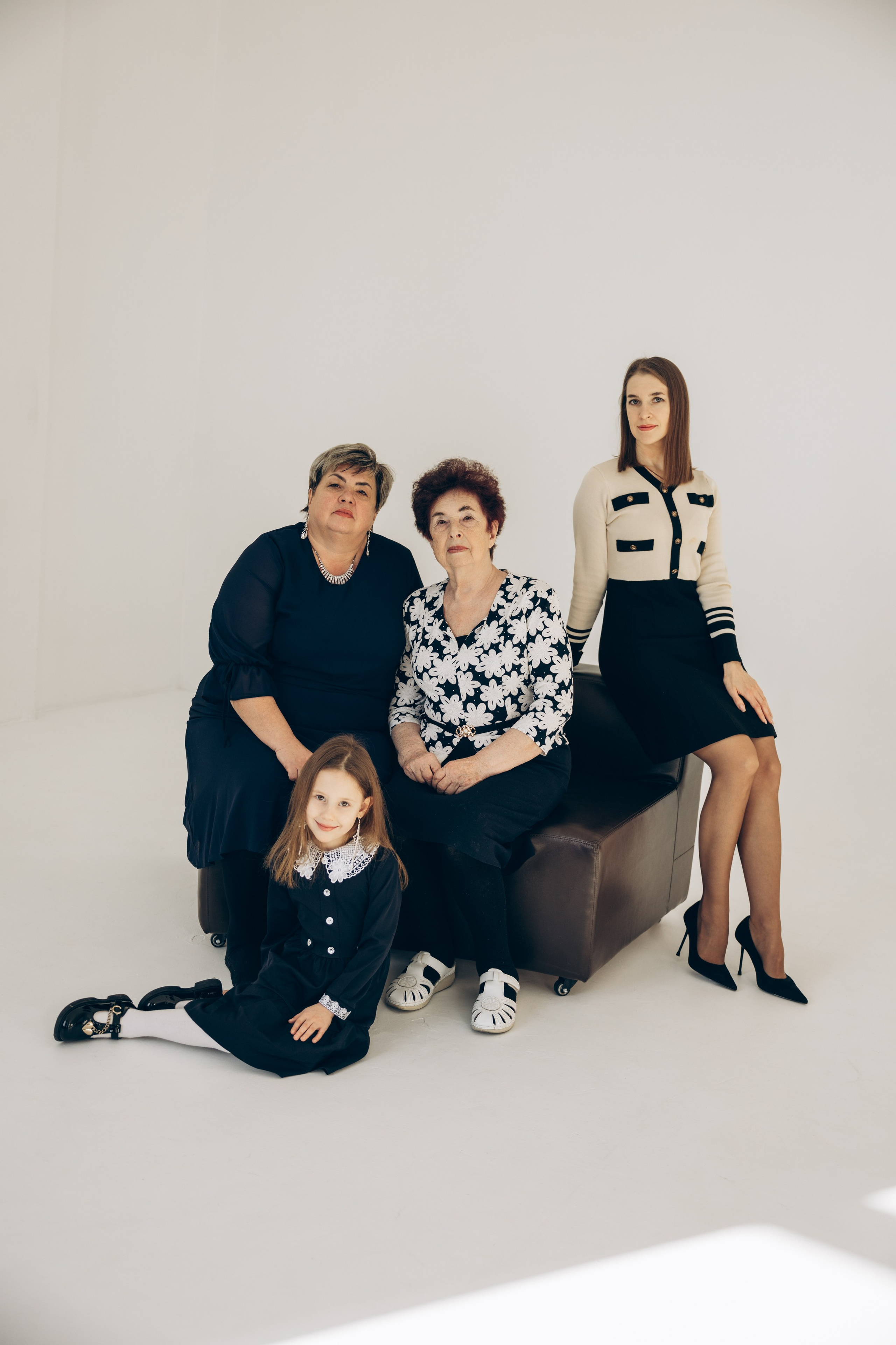 4 поколения. Свадебный, семейный фотограф в Иркутске Светлана Макаричева