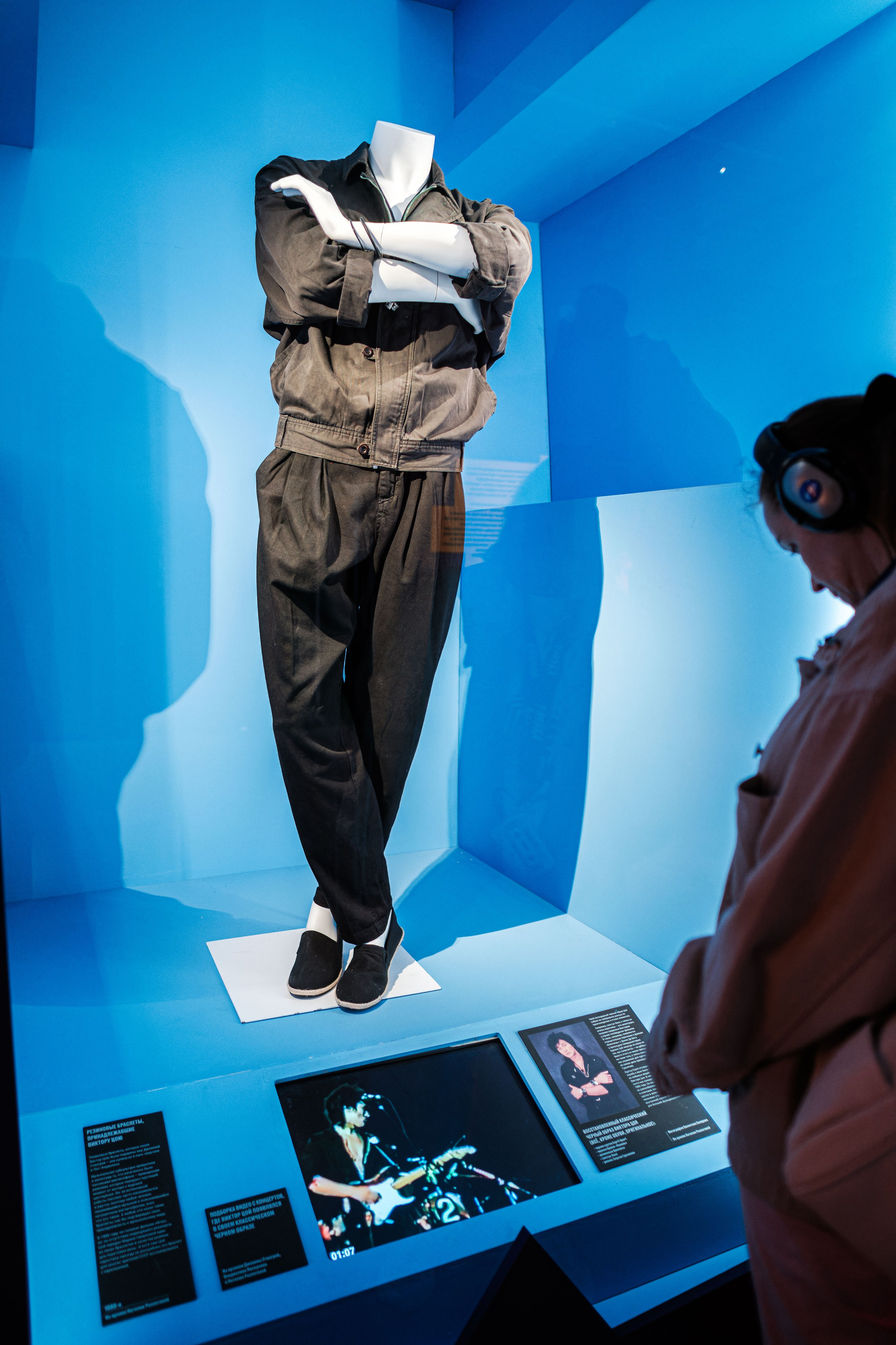 «Виктор Цой. Легенда» Выставка-байопик. Фотограф Балаев Михаил