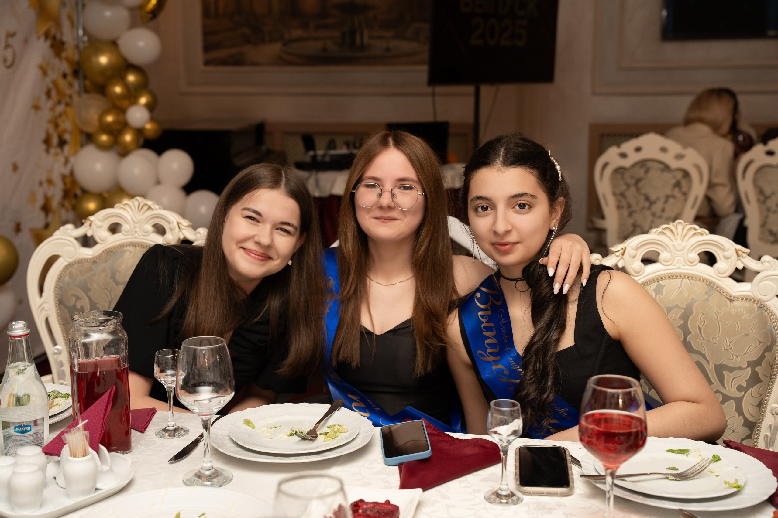 Фотосъёмка выпускного в Хабаровске — Романов Максим, цены и портфолио. Профессиональный фотограф Максим Романов в городе Хабаровске