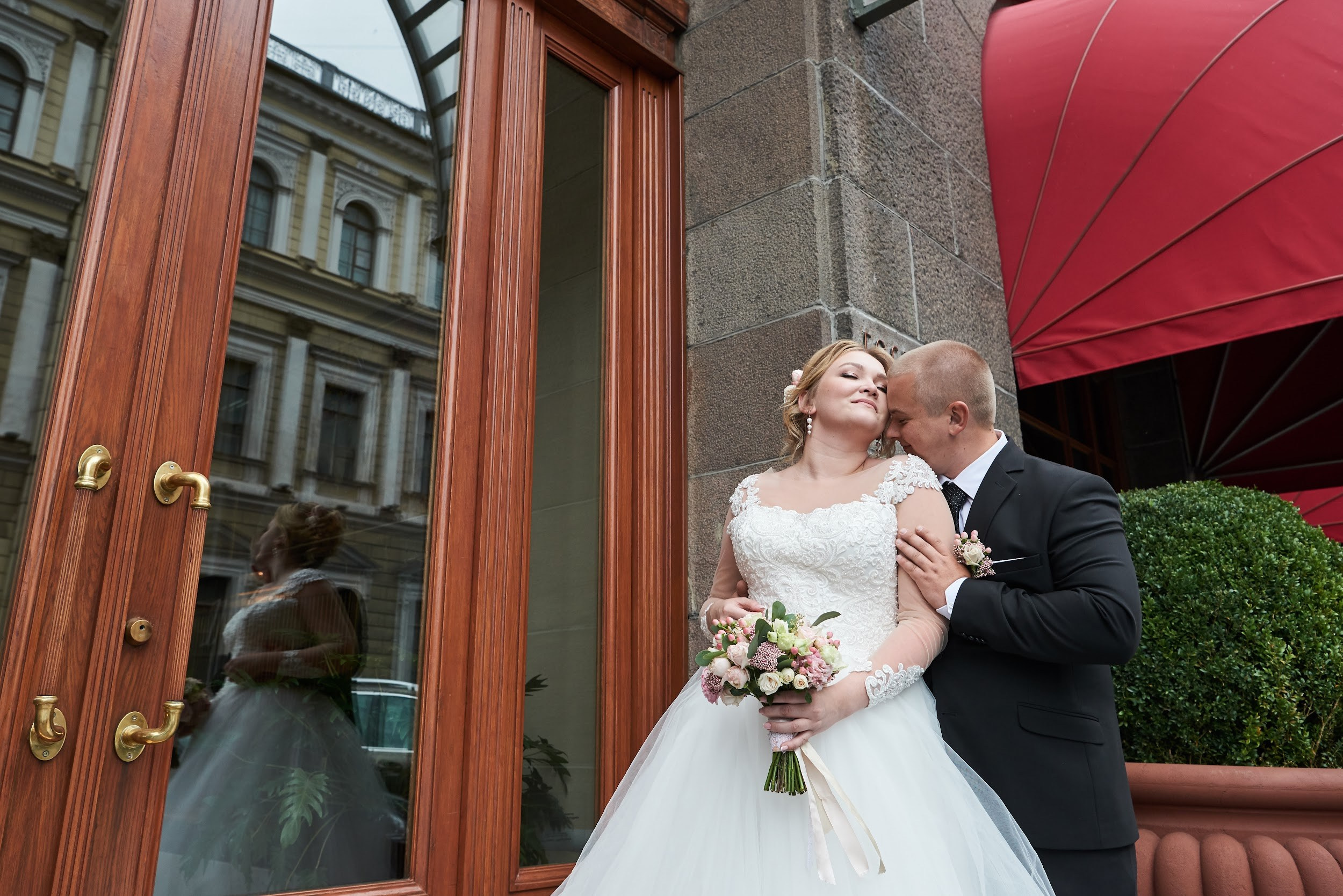 Свадебная фотосъемка в Санкт-Петербурге, СПб. Свадебный фотограф в Санкт-Петербурге Петергофе Пушкине Саша Галлс / Александр Галлс