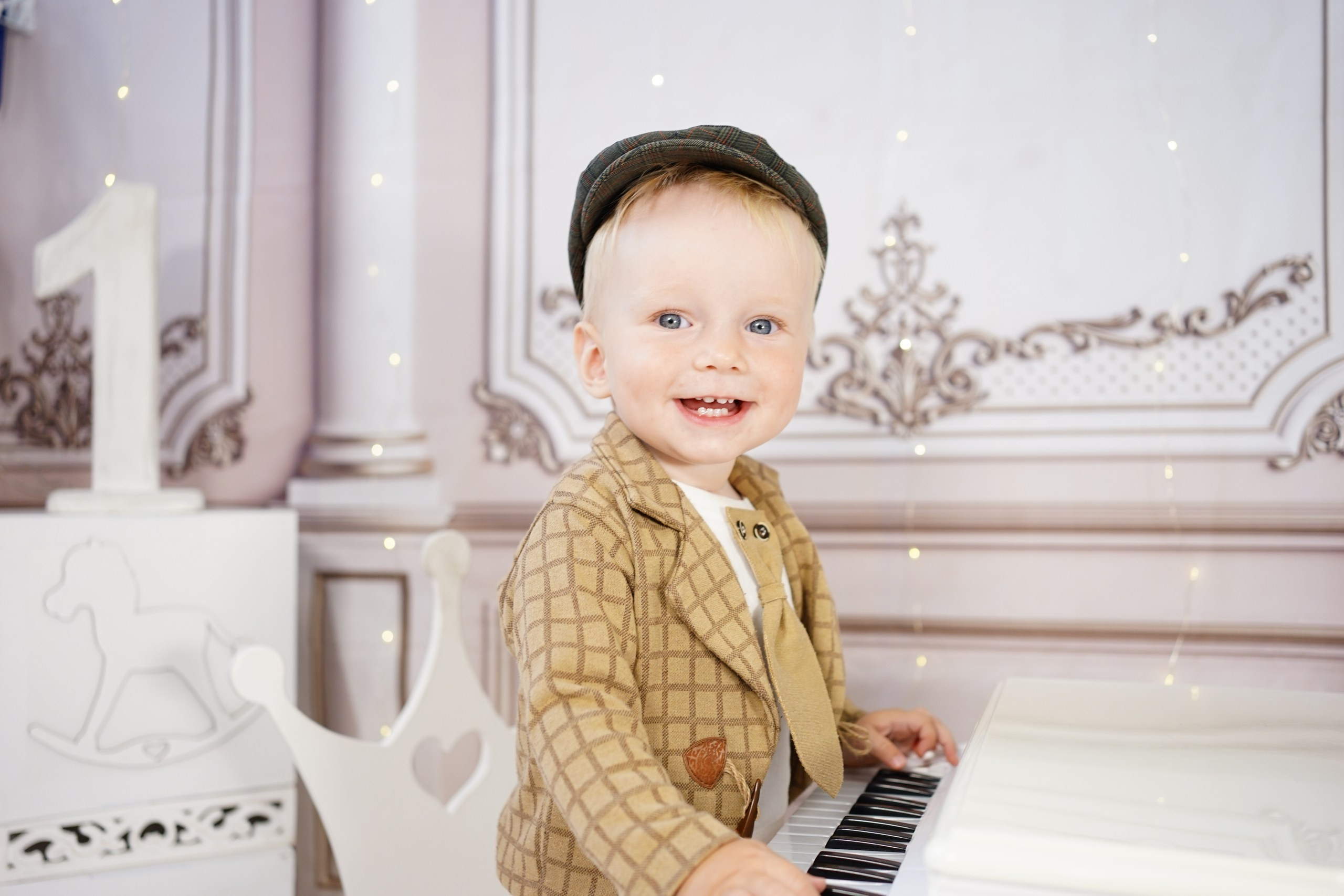 Детская Фотостудия ГОДОВАСИКИ в Санкт-Петербурге фотосесия на годик