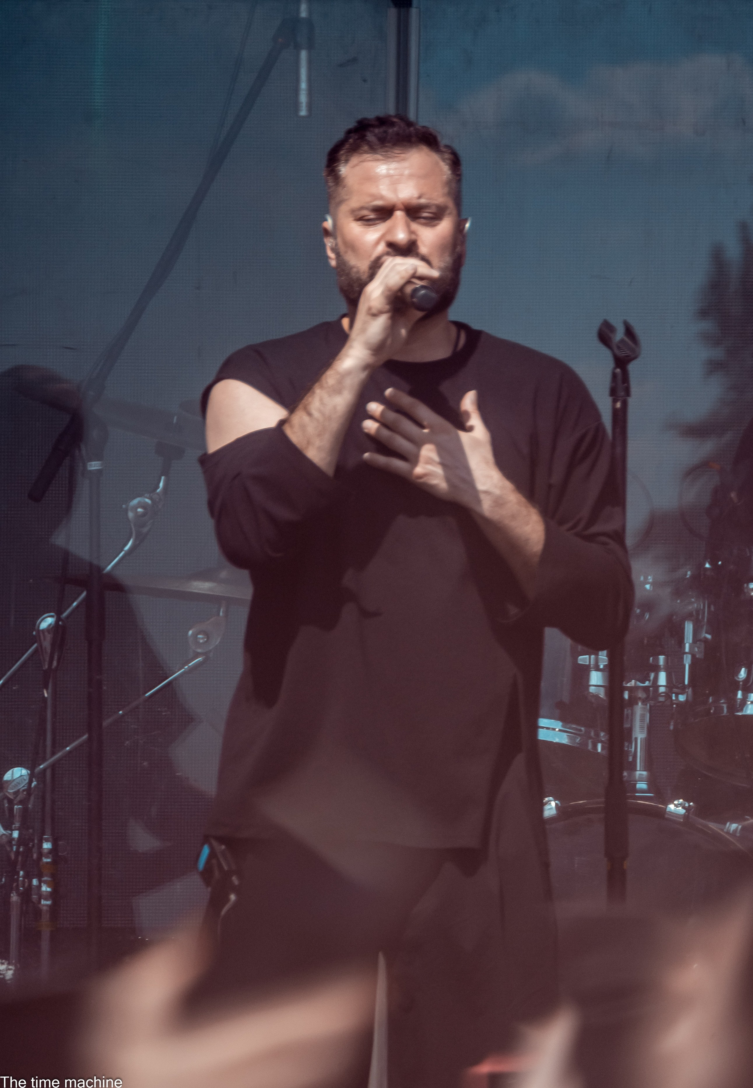 Концерт певца Ираклия Veer Mall 31.05.25. Фотограф для маркетплейсов Михаил Бове