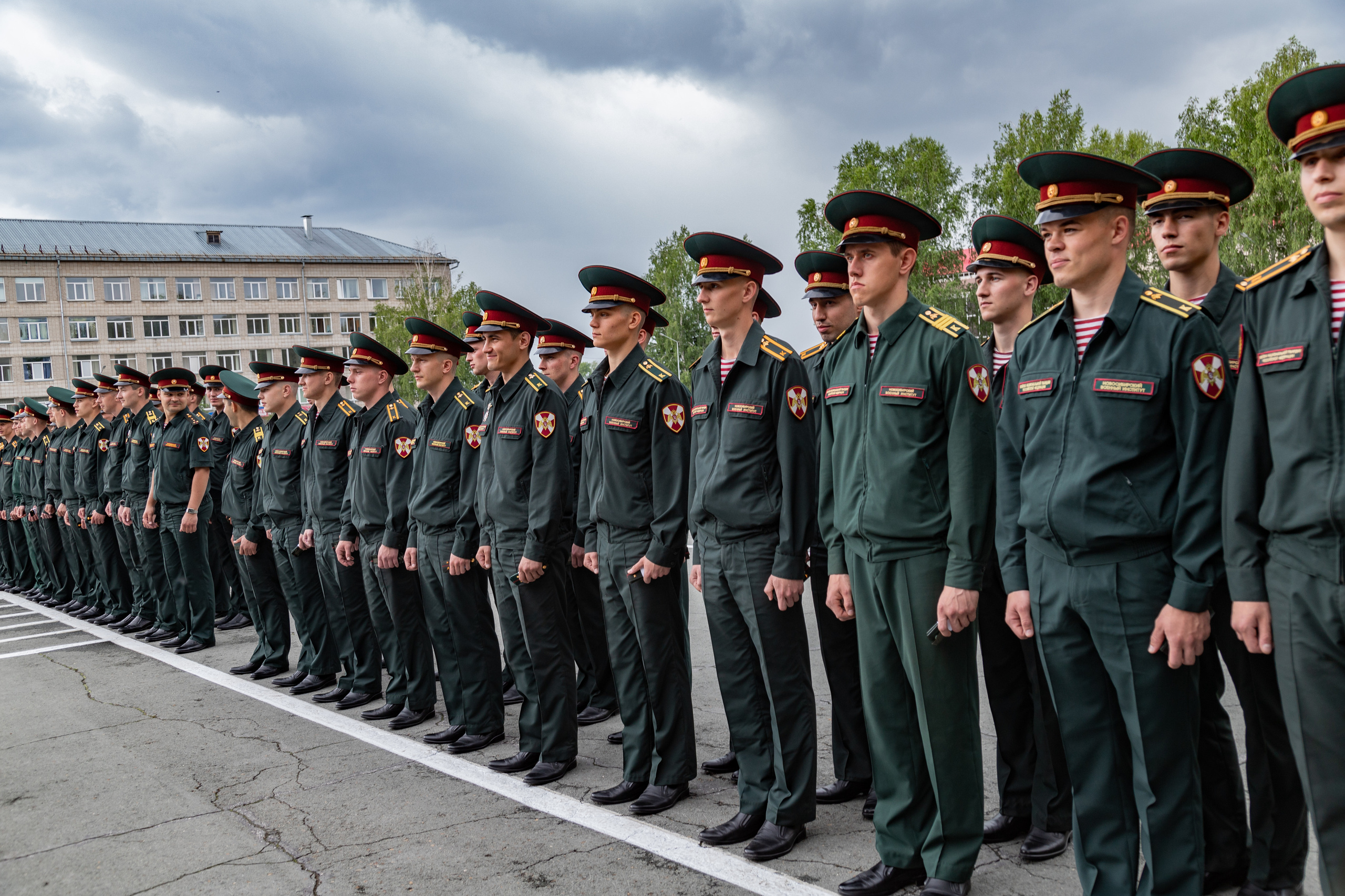 Выпускной. Выпускные альбомы — заказать альбом на выпускной в Новосибирске