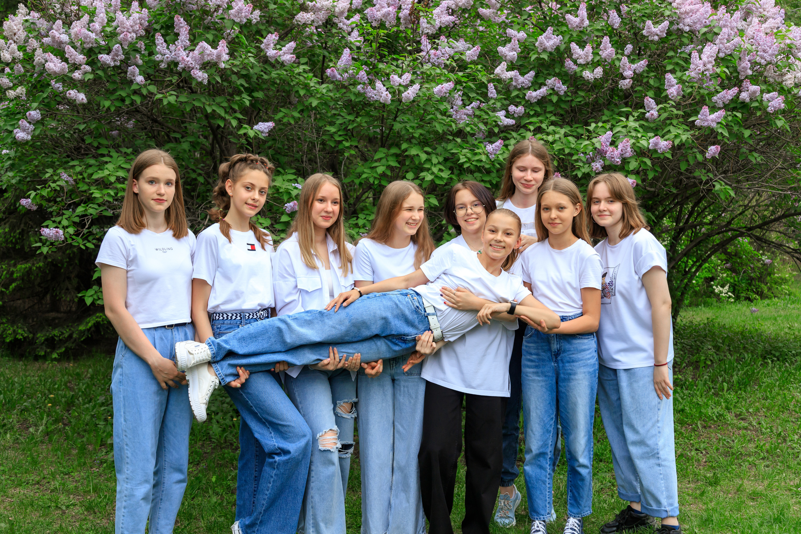 Прогулка с классом. Выпускные альбомы — заказать альбом на выпускной в Новосибирске