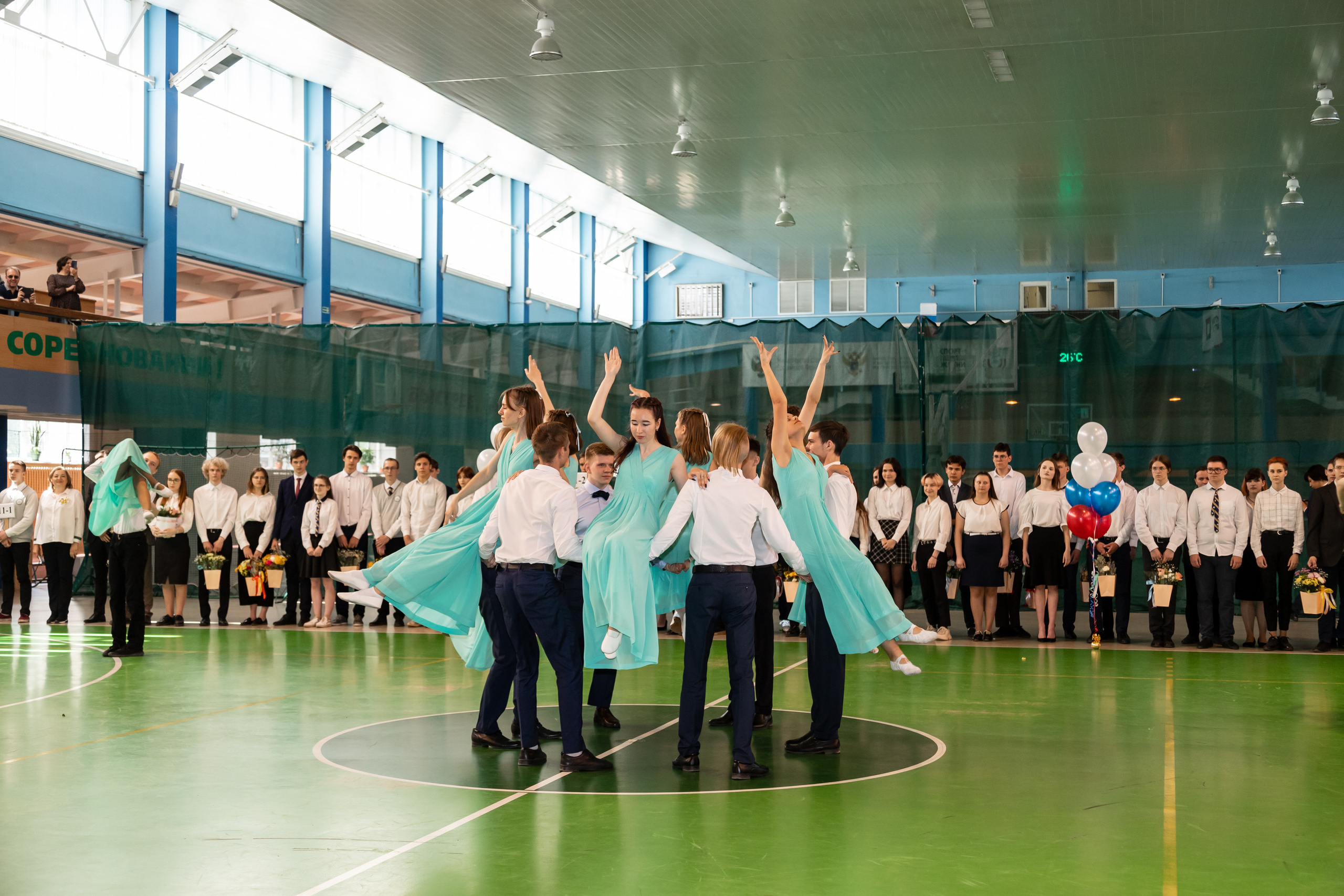Выпускной. Выпускные альбомы — заказать альбом на выпускной в Новосибирске