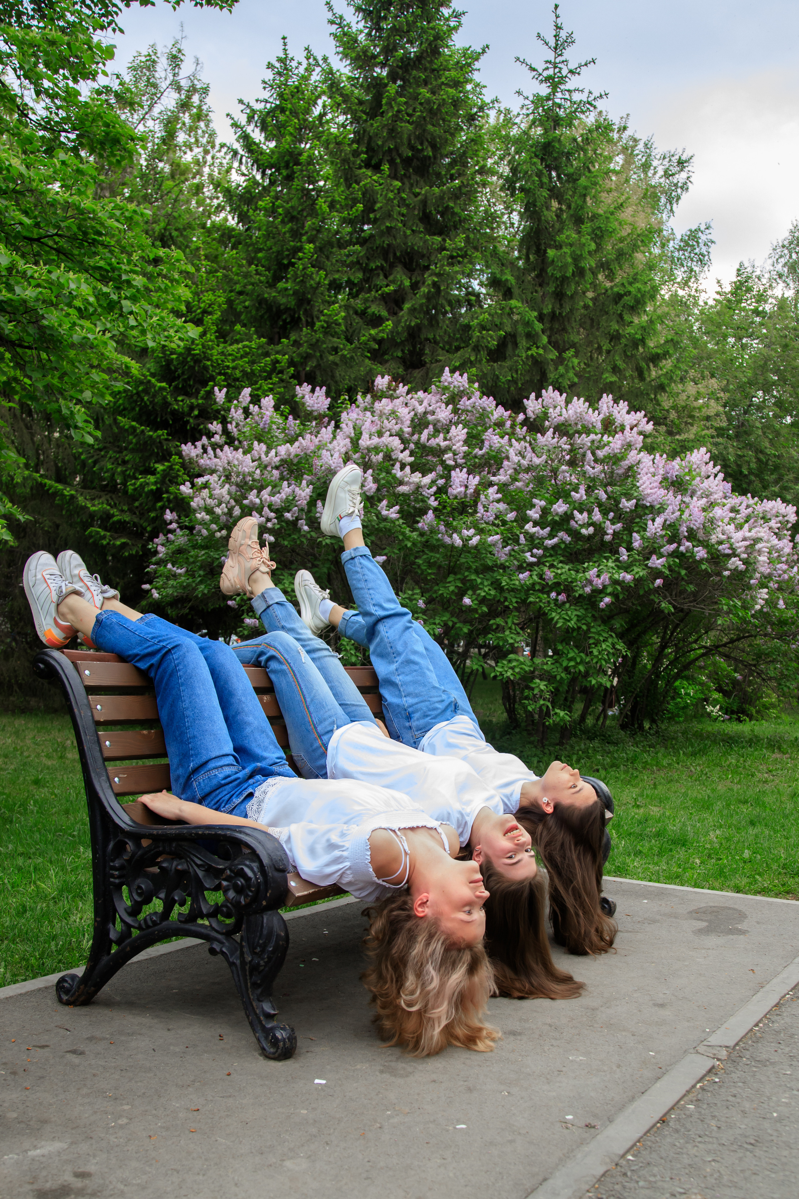 Прогулка с классом. Выпускные альбомы — заказать альбом на выпускной в Новосибирске