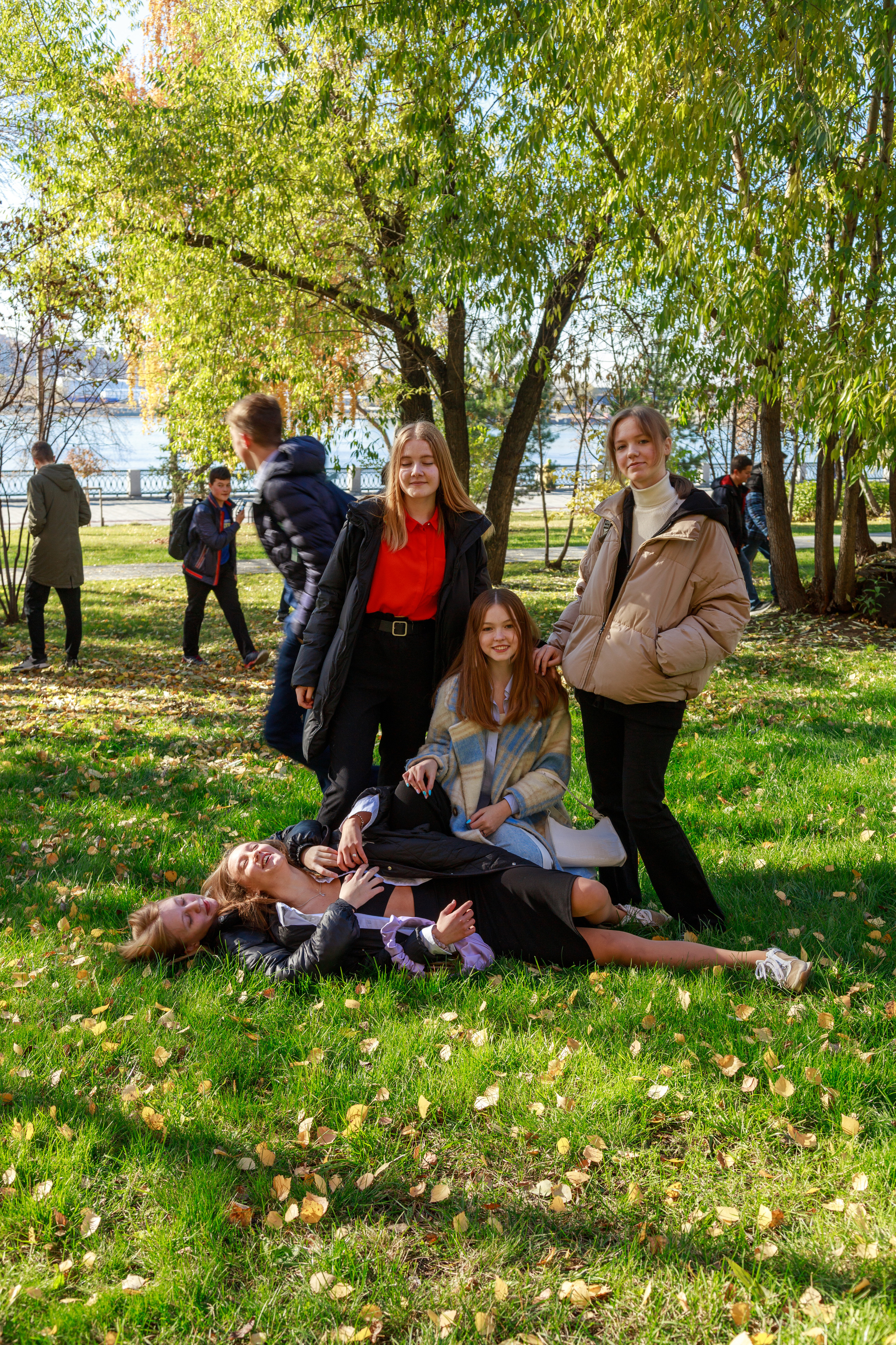 Прогулка с классом. Выпускные альбомы — заказать альбом на выпускной в Новосибирске