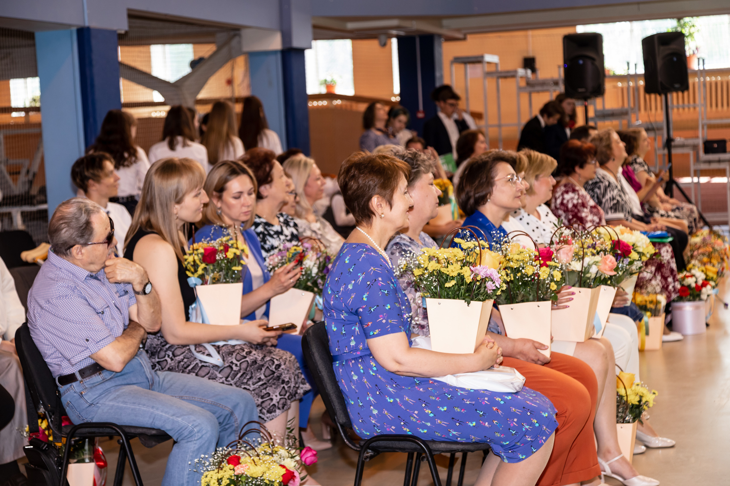 Выпускной. Выпускные альбомы — заказать альбом на выпускной в Новосибирске