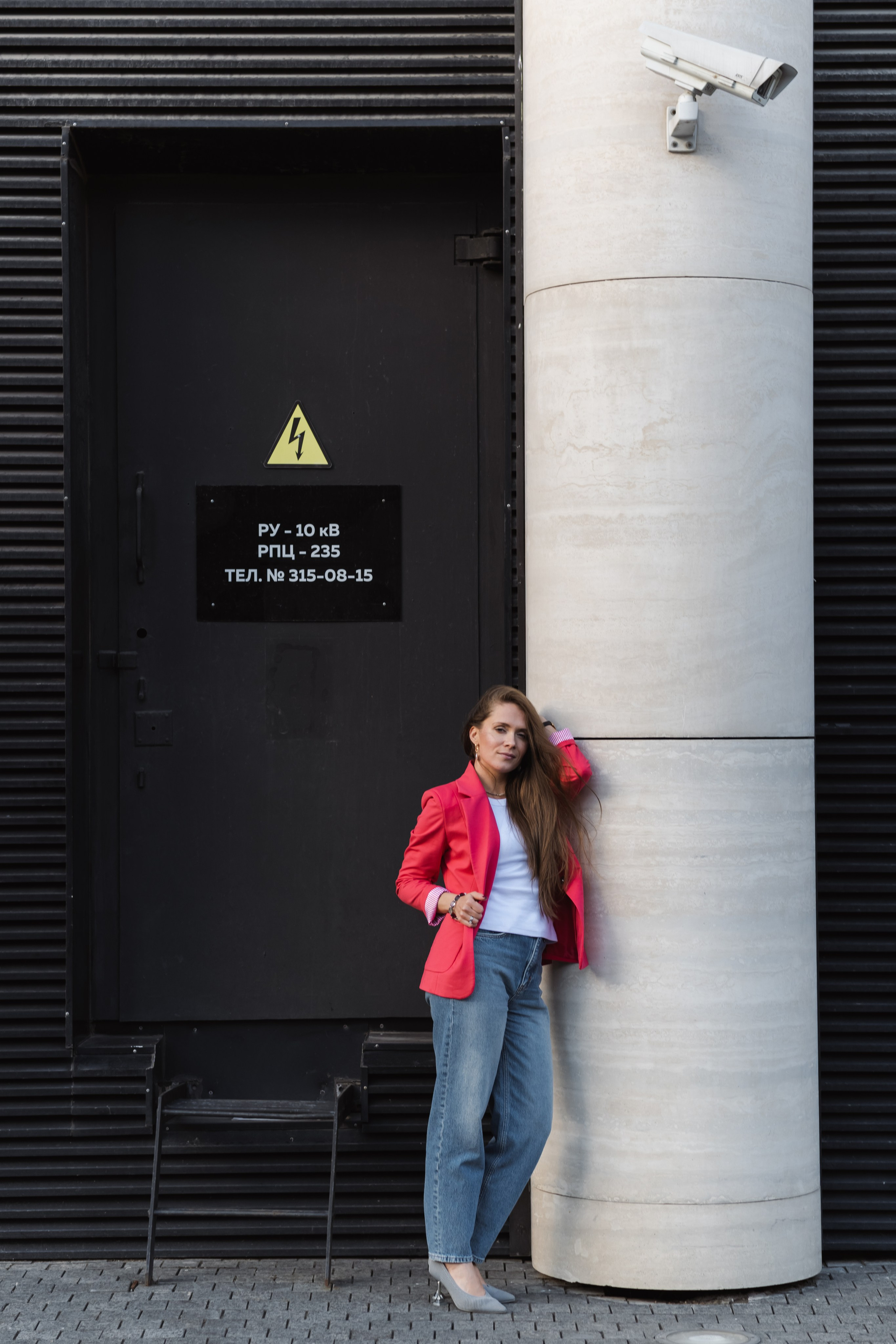 Уличная фотосессия в Невской Ратуше. Портретный и репортажный фотограф в Санкт-Петербурге | Валерия Кайряк