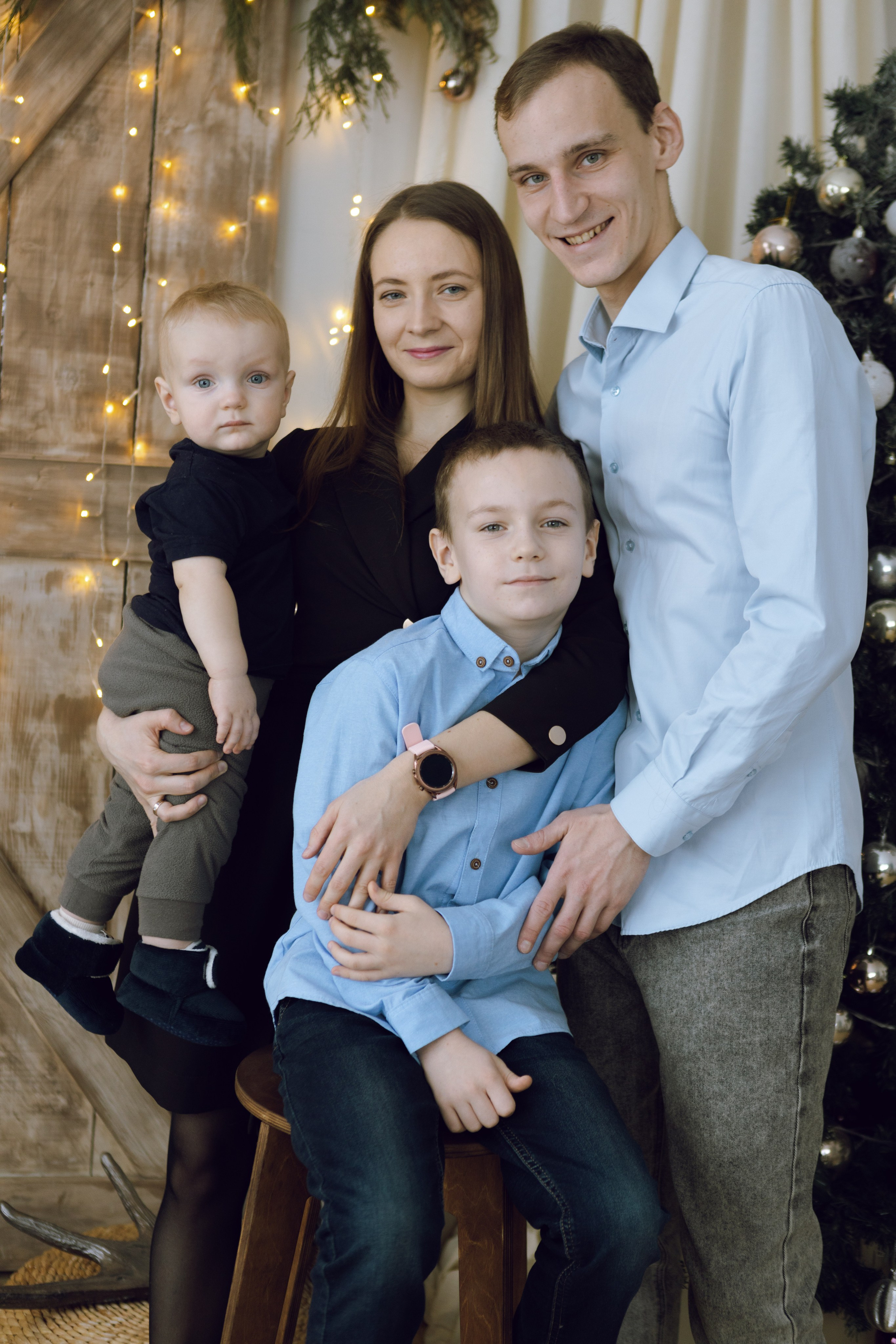 Новогодняя фотосессия. Фотограф Челябинск Эвелина Ганага, съемка для бизнеса и маркетплейсов