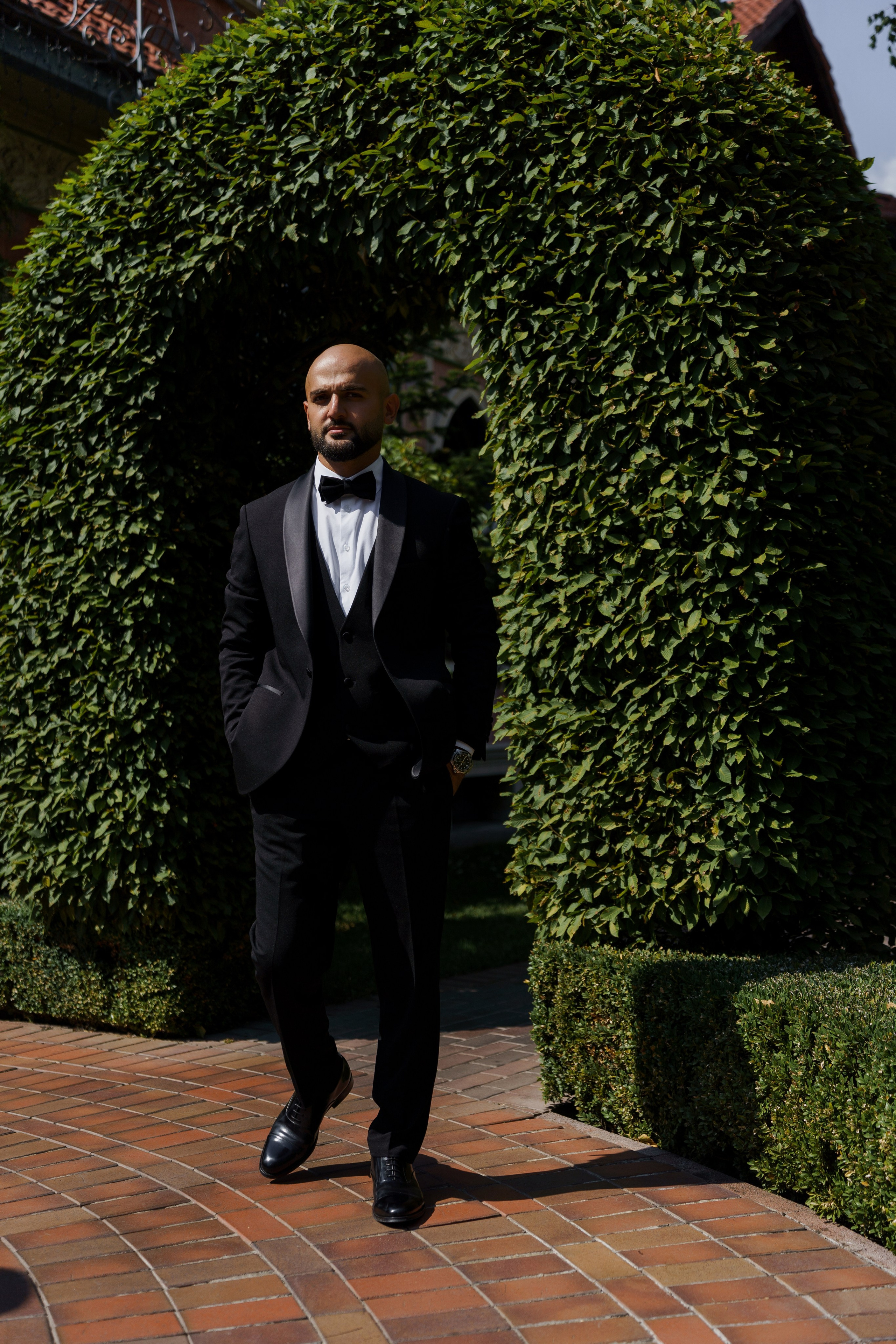 Сватовство в Краснодаре от лучших свадебных фотографов и операторов ТВИНС СТУДИО. ТВИНС СТУДИО — лучшие свадебные фотографы и видеографы в Краснодаре