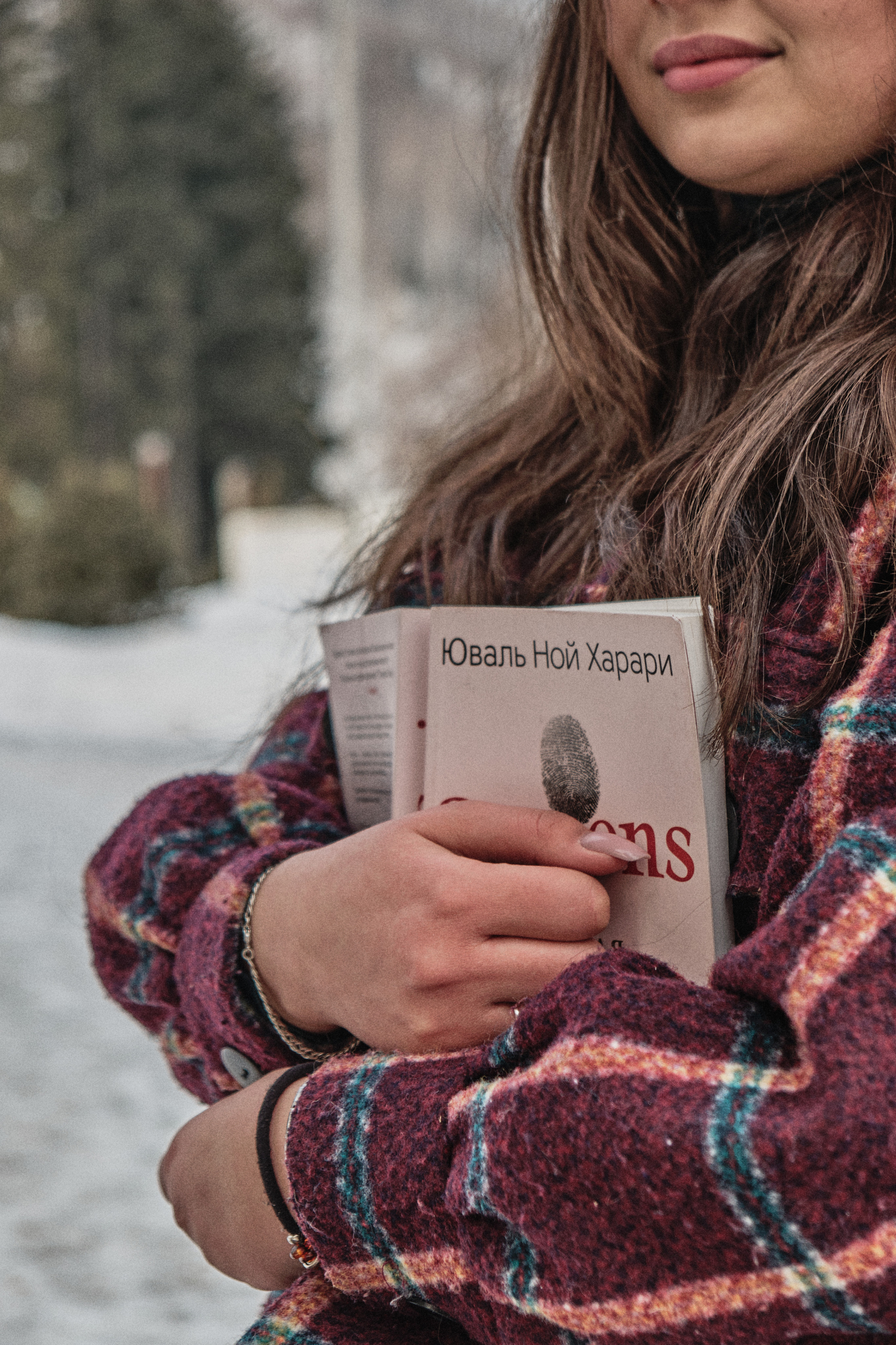 Прогулка с Аминой в лесу. Фотосъемка свадеб и семейных фотосессий в Республике Алтай