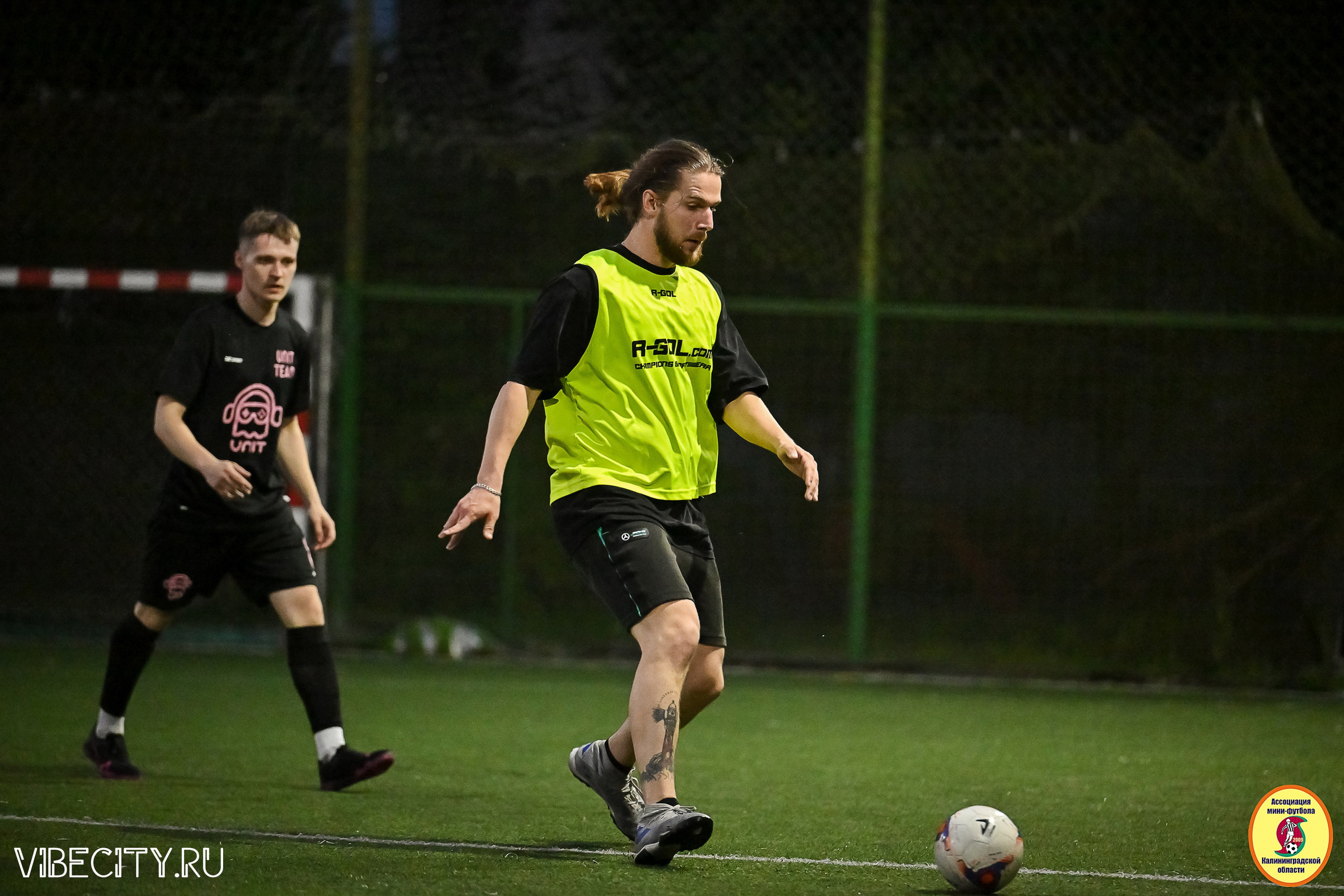 ИГРЫ МИНИ-ФУТБОЛЬНОЙ И КОРПОРАТИВНОЙ ЛИГИ. VIBECITY.RU Вайб Сити Ру Фоторепортажи Фотоотчеты Калининград