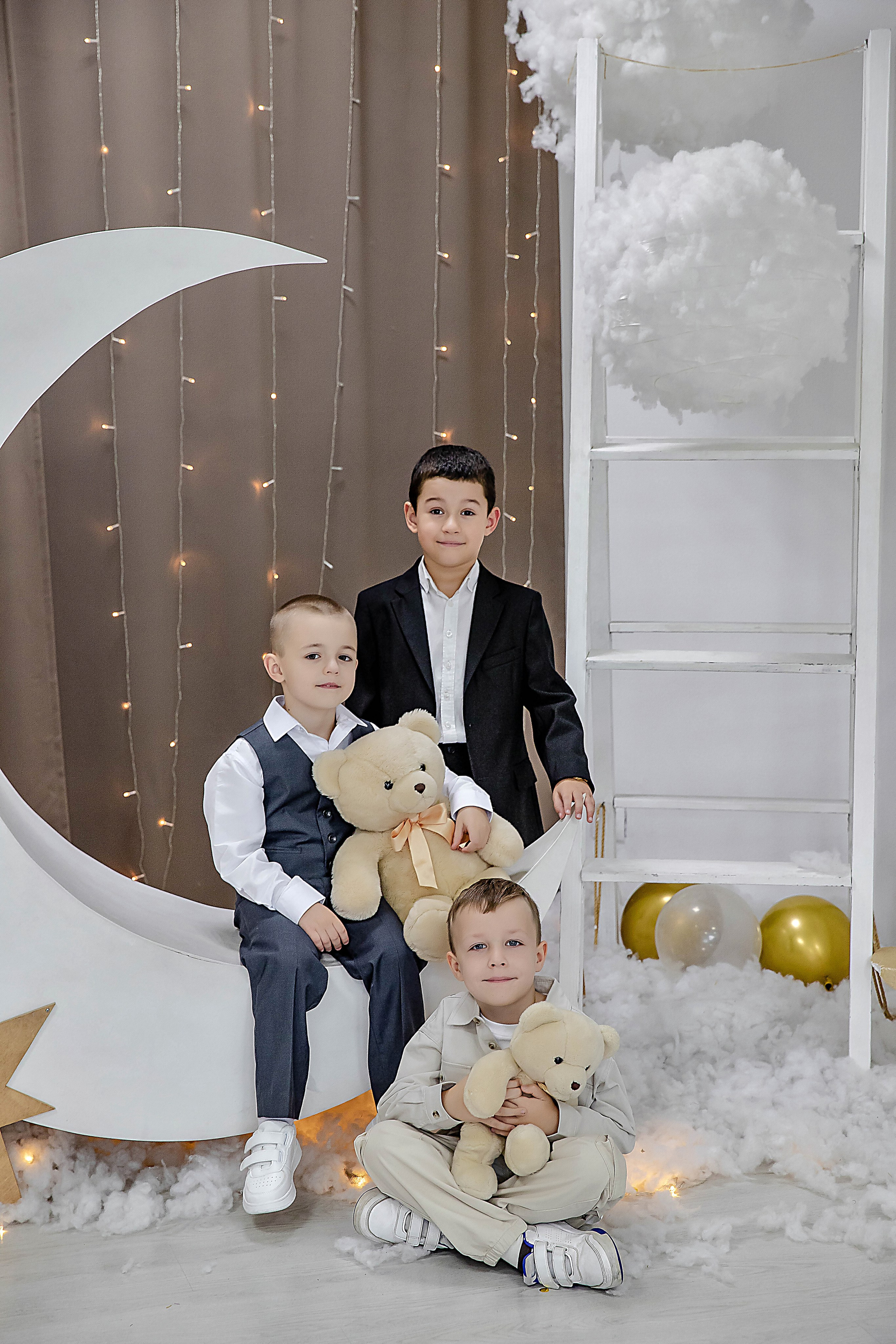 Выпускные (школьные) альбомы (книги) в Ростове-на-Дону. Современные Выпускные Альбомы в Ростове-на-Дону