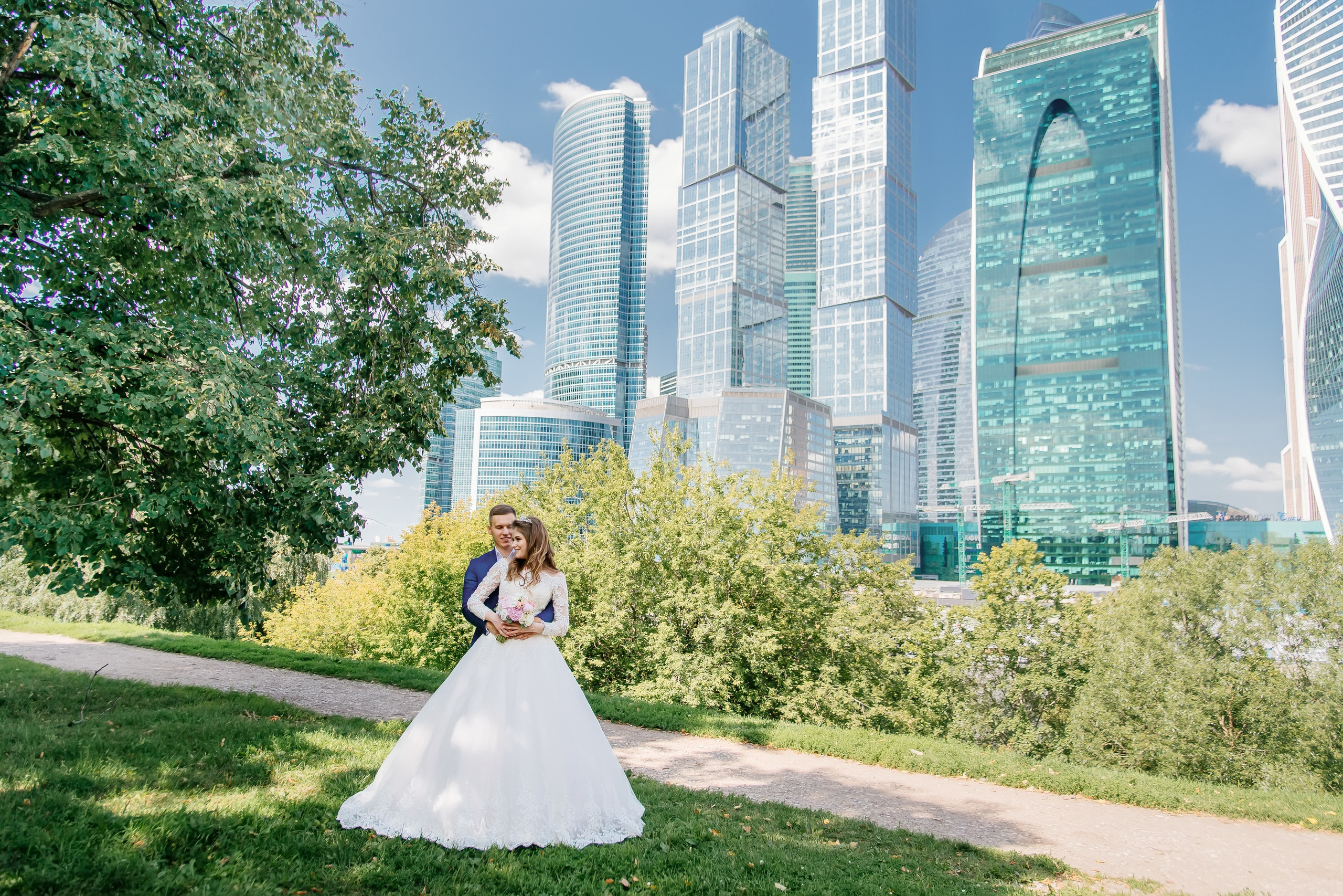 Свадьба на территории парк-отеля «Орловский». Семейный и свадебный фотограф Семенова Инна