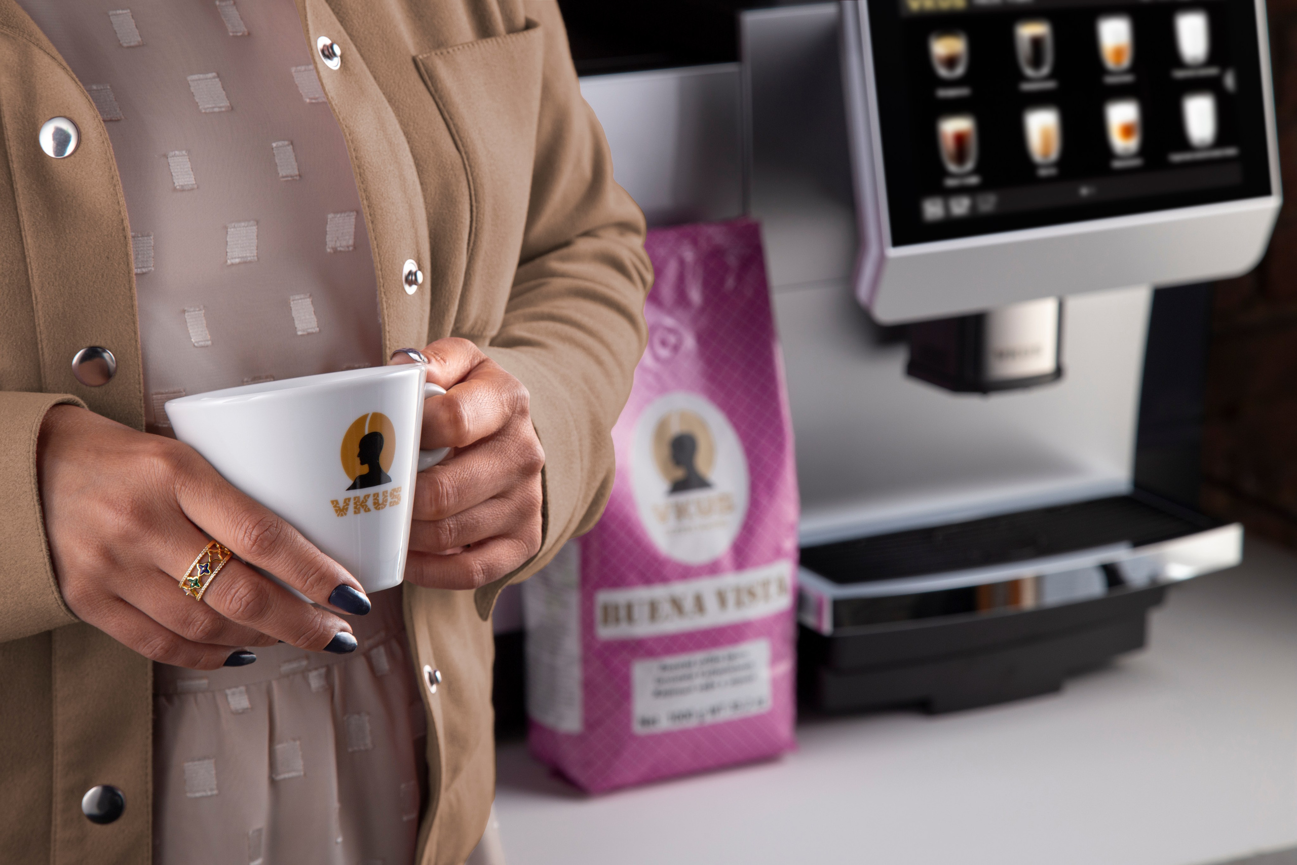 Предметная фото съёмка кофемашин для компании VKUS. Фуд фотограф и видеограф в Москве Крепких Сергей