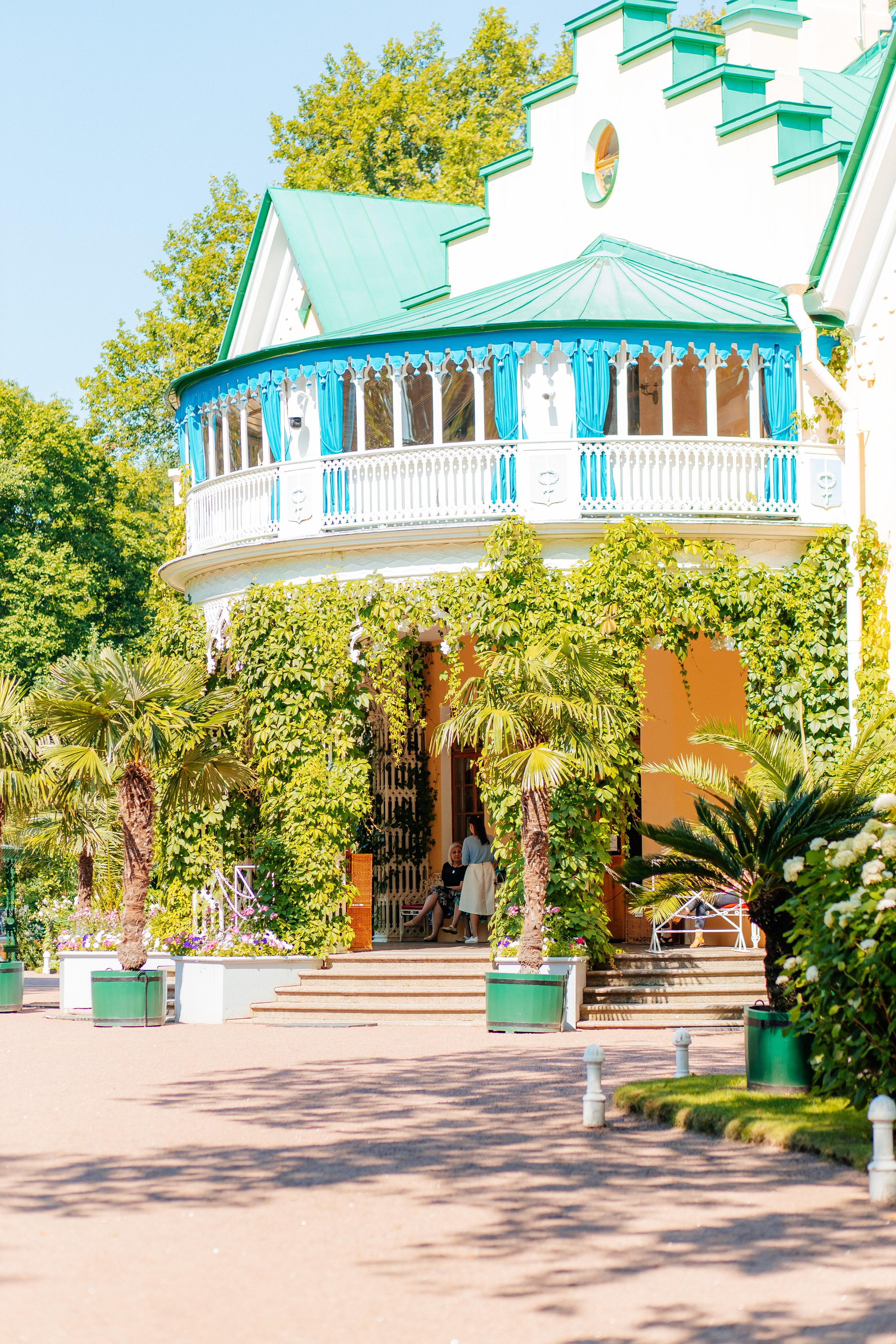 ФОТОСЕССИЯ В ПЕТЕРГОФЕ. ГДЕ СНИМАТЬ В ПЕТЕРГОФЕ