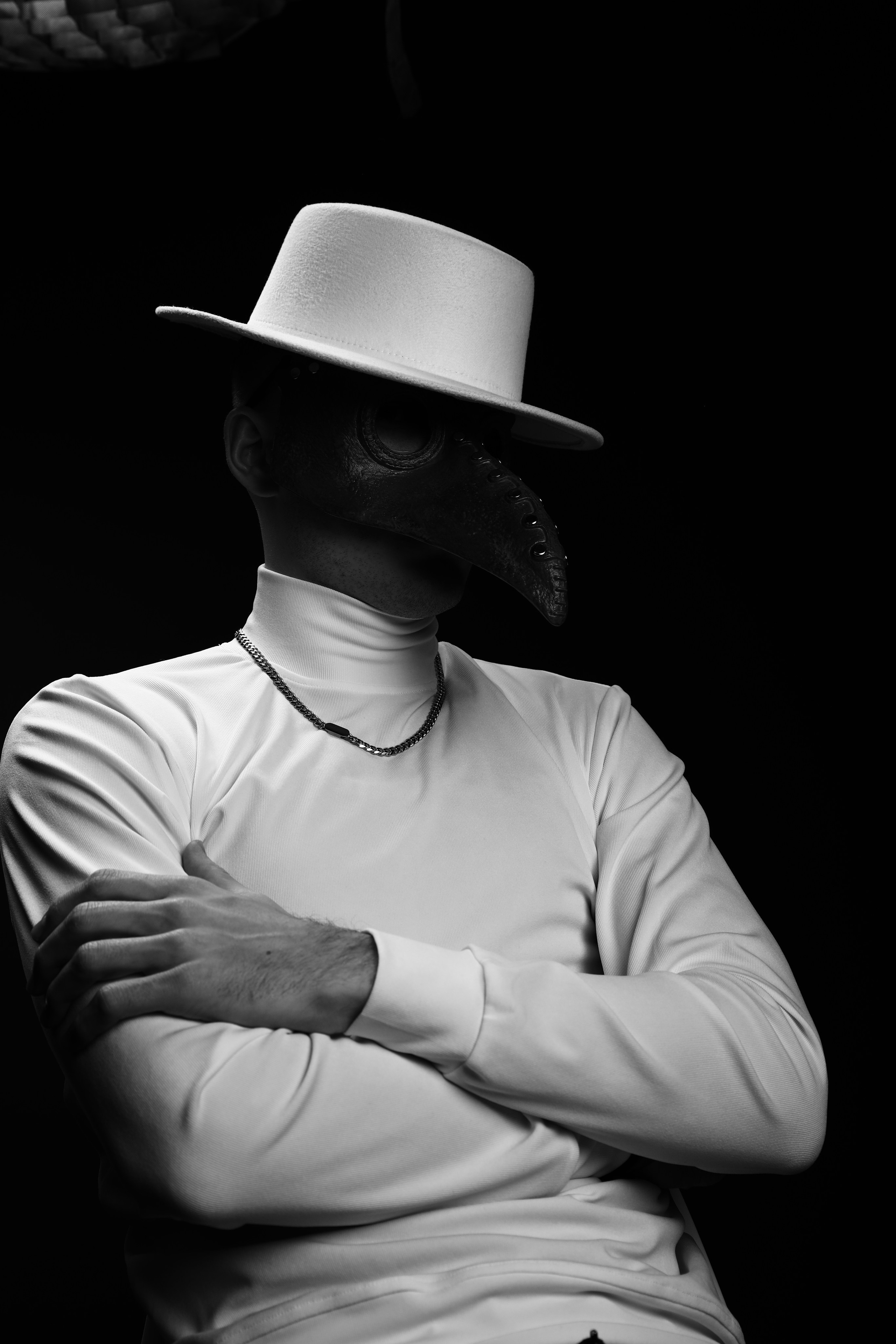 The White hat Alex. Профессиональный фотограф в Воронеже Владислав Крылов