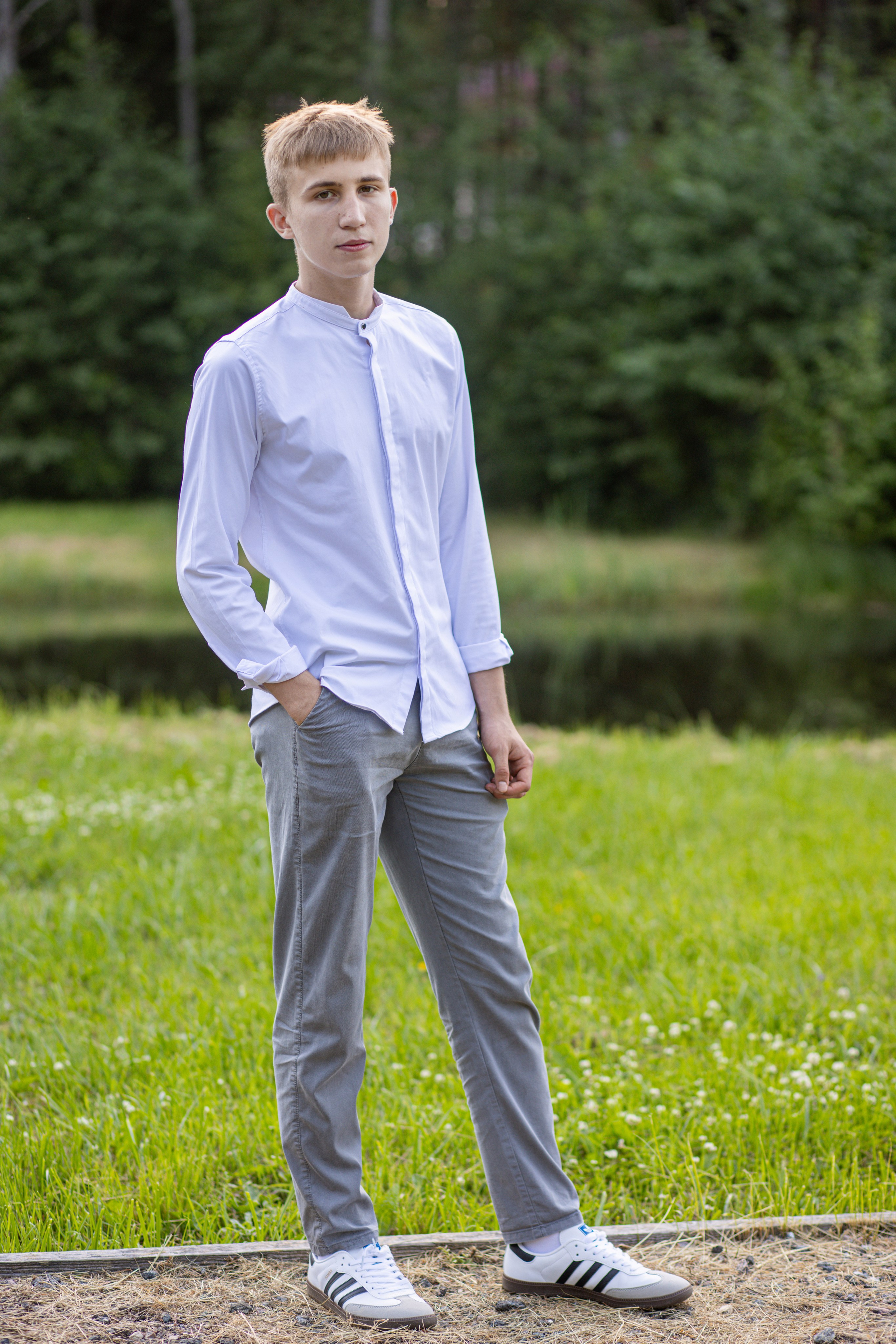 Фотосессия на выпускной. Школа № 12, 11 класс, 2024 г. Студия выпускных альбомов Остров