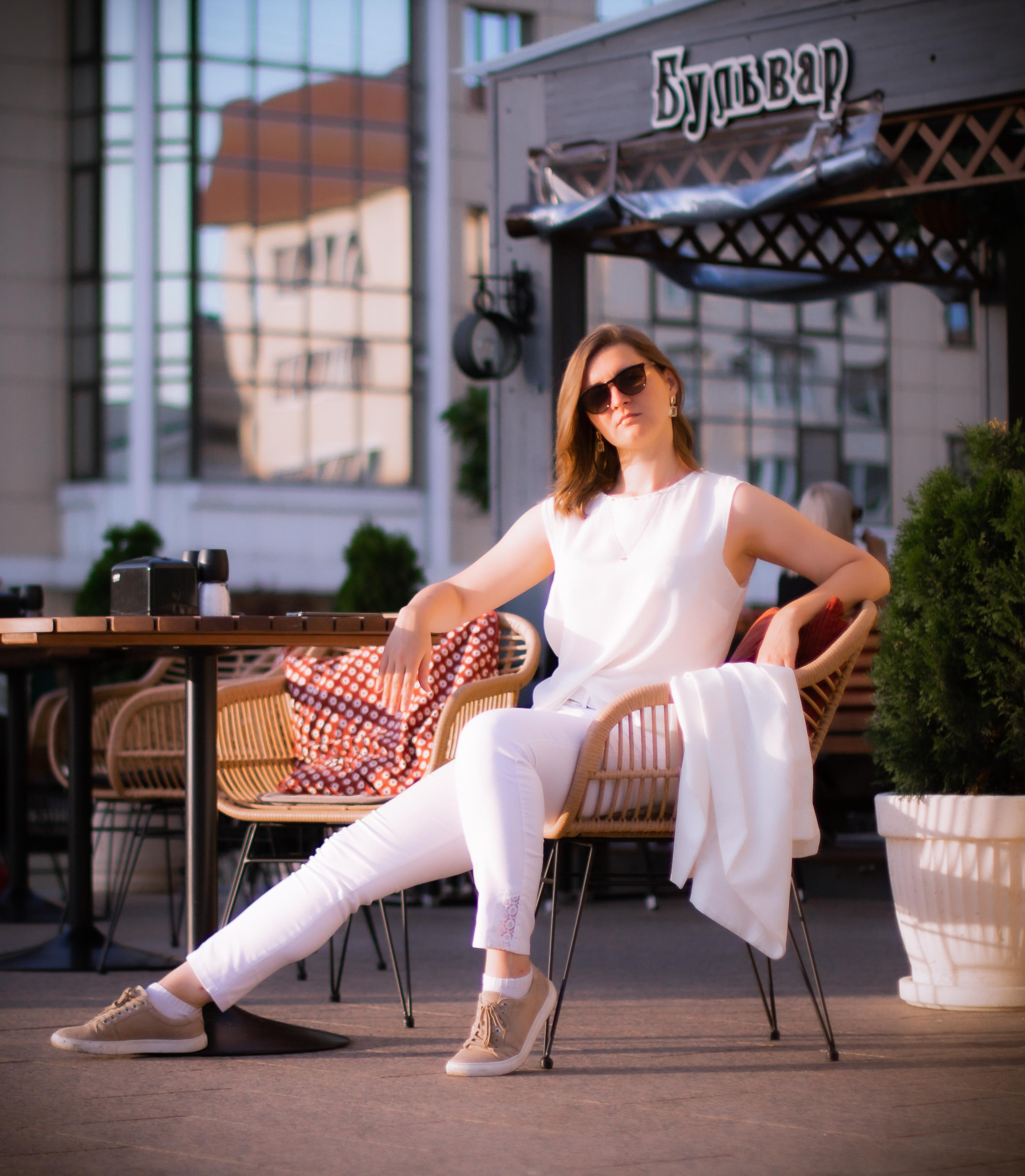 На прогулке по городу с Анной-парк, фонтаны, улицы, площадь. Фотограф и видеограф в Ставрополе Инна Попова