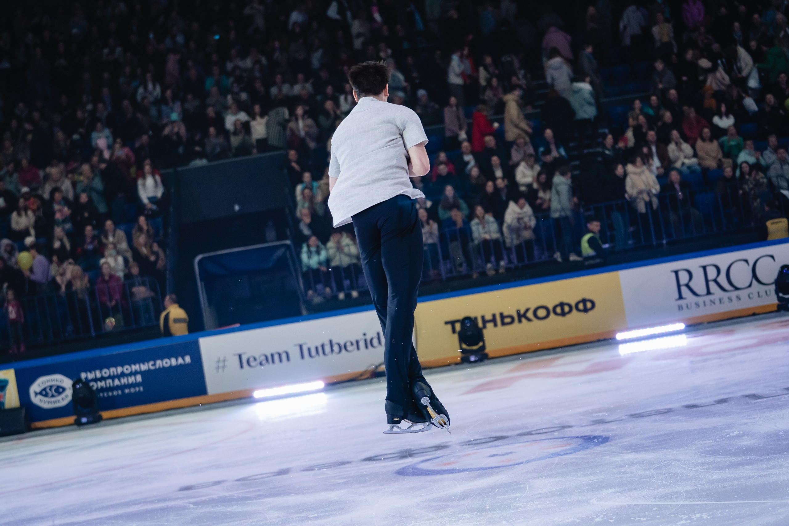 Шоу «Чемпионы на льду» в Новосибирске. Воробьева Ксения — Спортивный и танцевальный фотограф Новосибирск