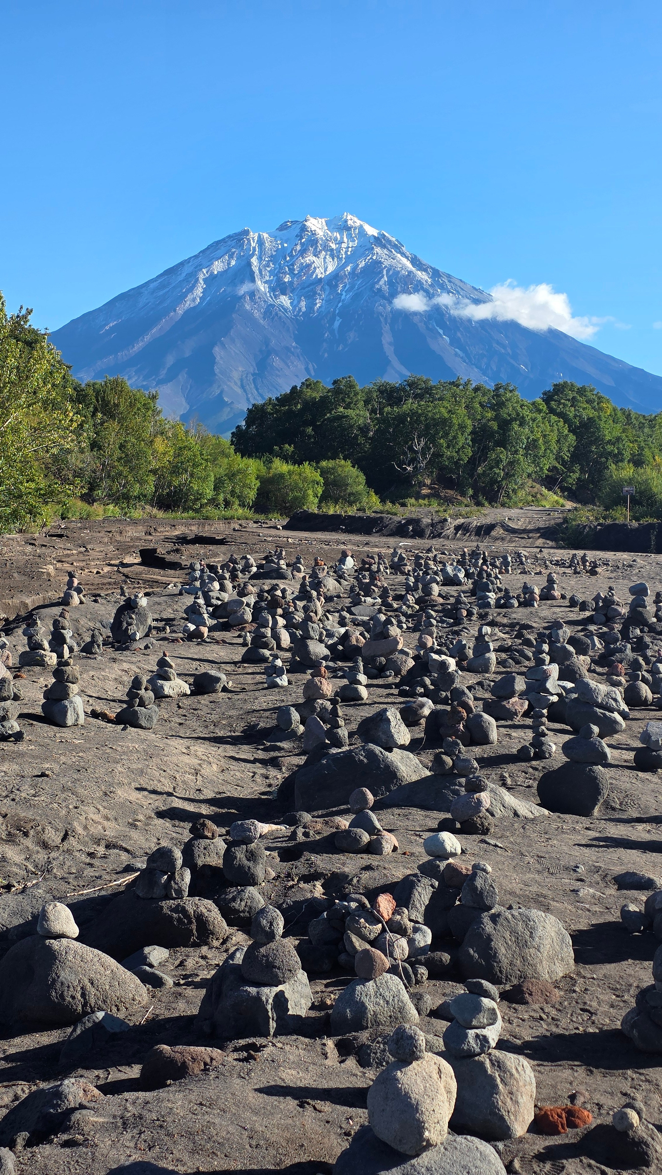 Авачинский перевал и восхождение на экструзию Верблюд. Экскурсионные туры по Камчатке