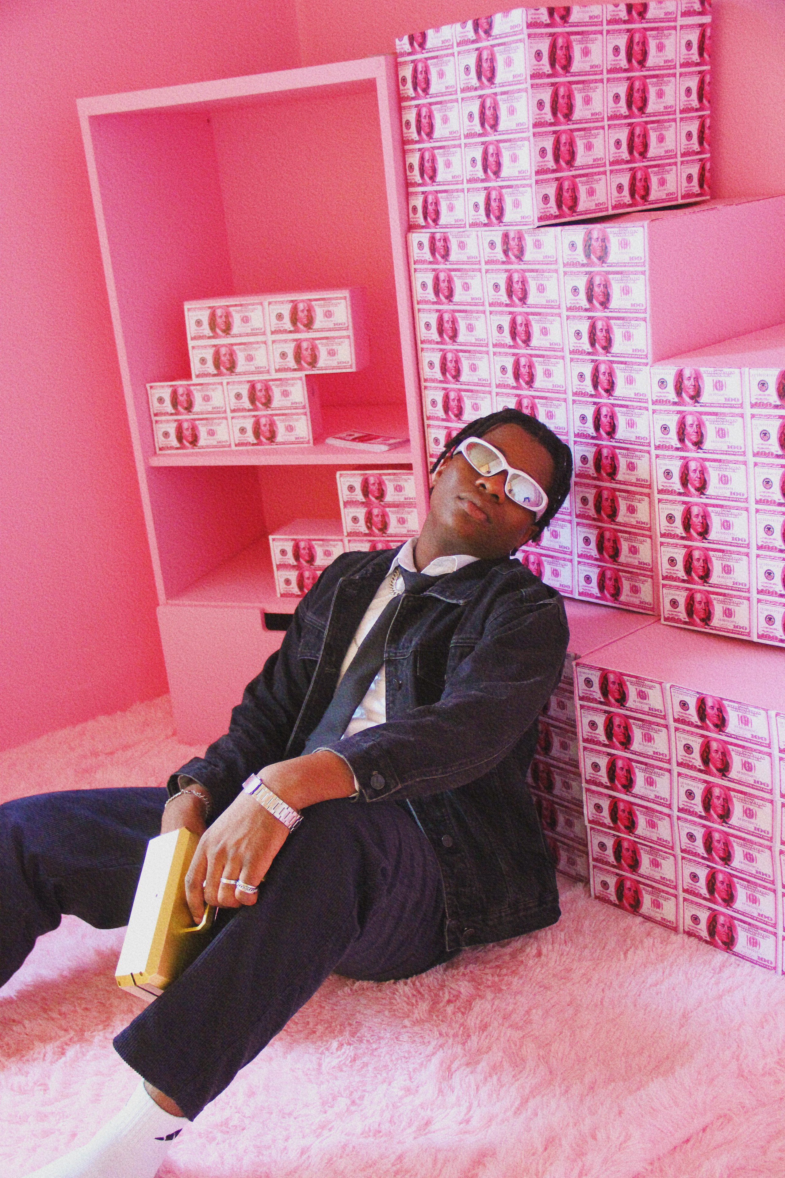 Новосибирск. Коммерческий фотограф для маркетплейсов Wildberries и Ozon в Новосибирске — фото и видео для брендов