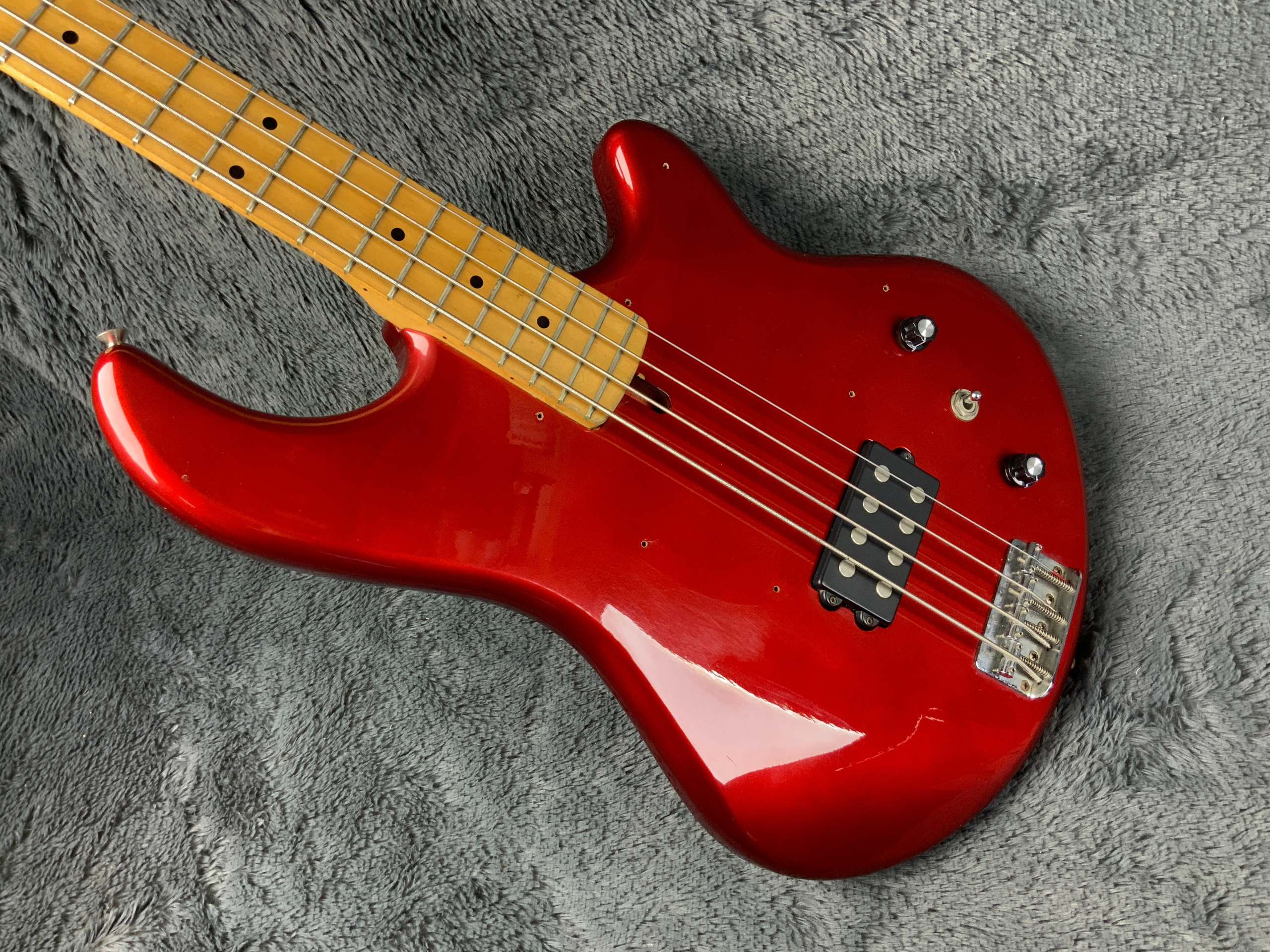 Fernandes FSB-40 Atlas 4X