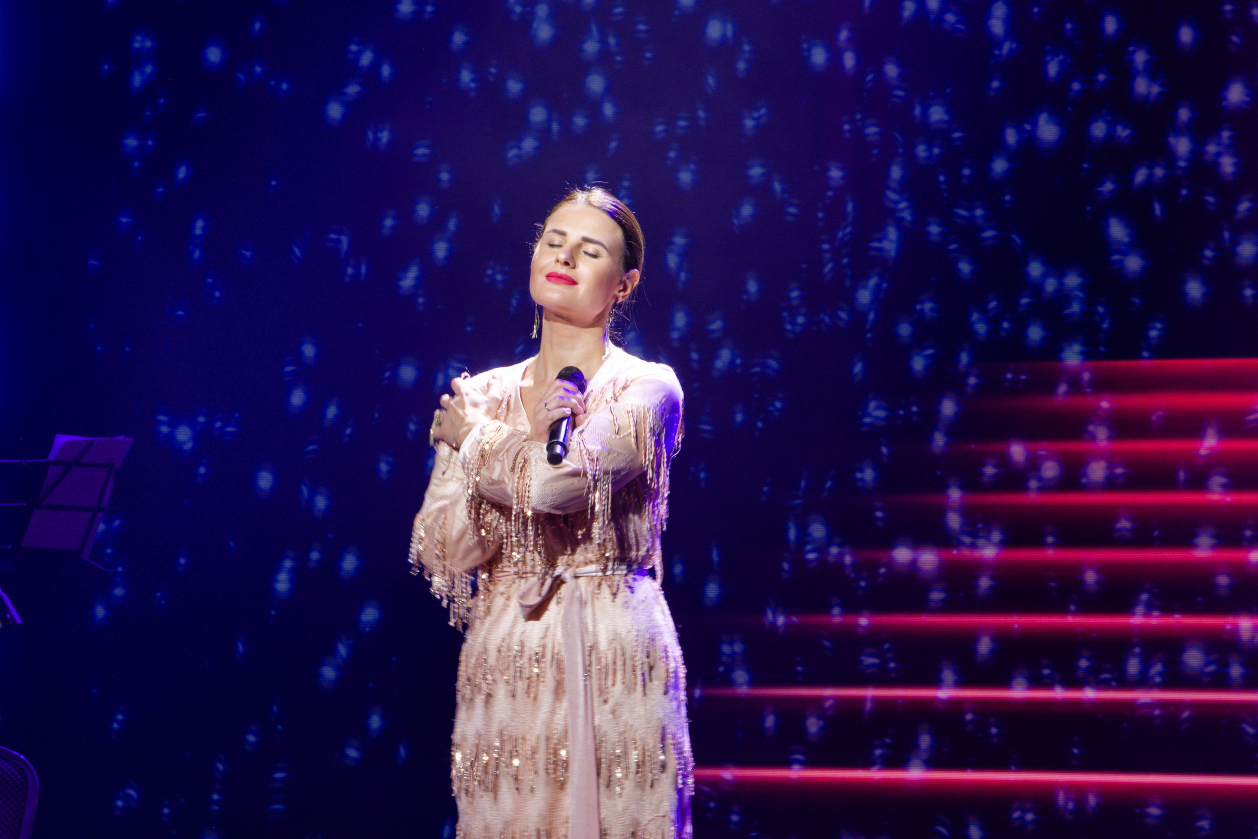 Юбилейный концерт Ярославны Калашниковой. Кутузов Евгений Фотограф в Южно-Сахалинске