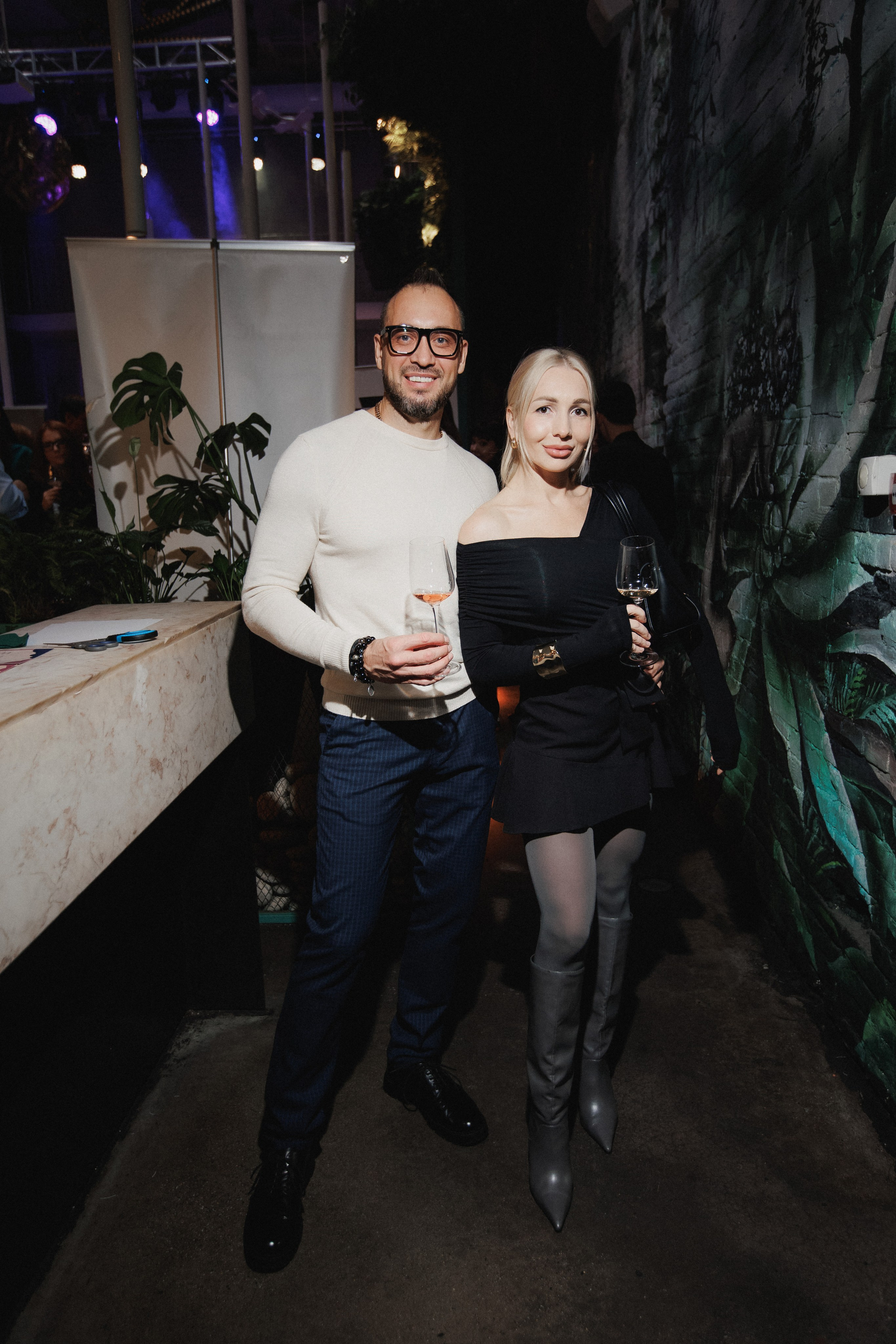 ВИННЫЙ ФЕСТИВАЛЬ. СВОИ. ФОТООТЧЕТЫ-СОБЫТИЯ-МЕСТА