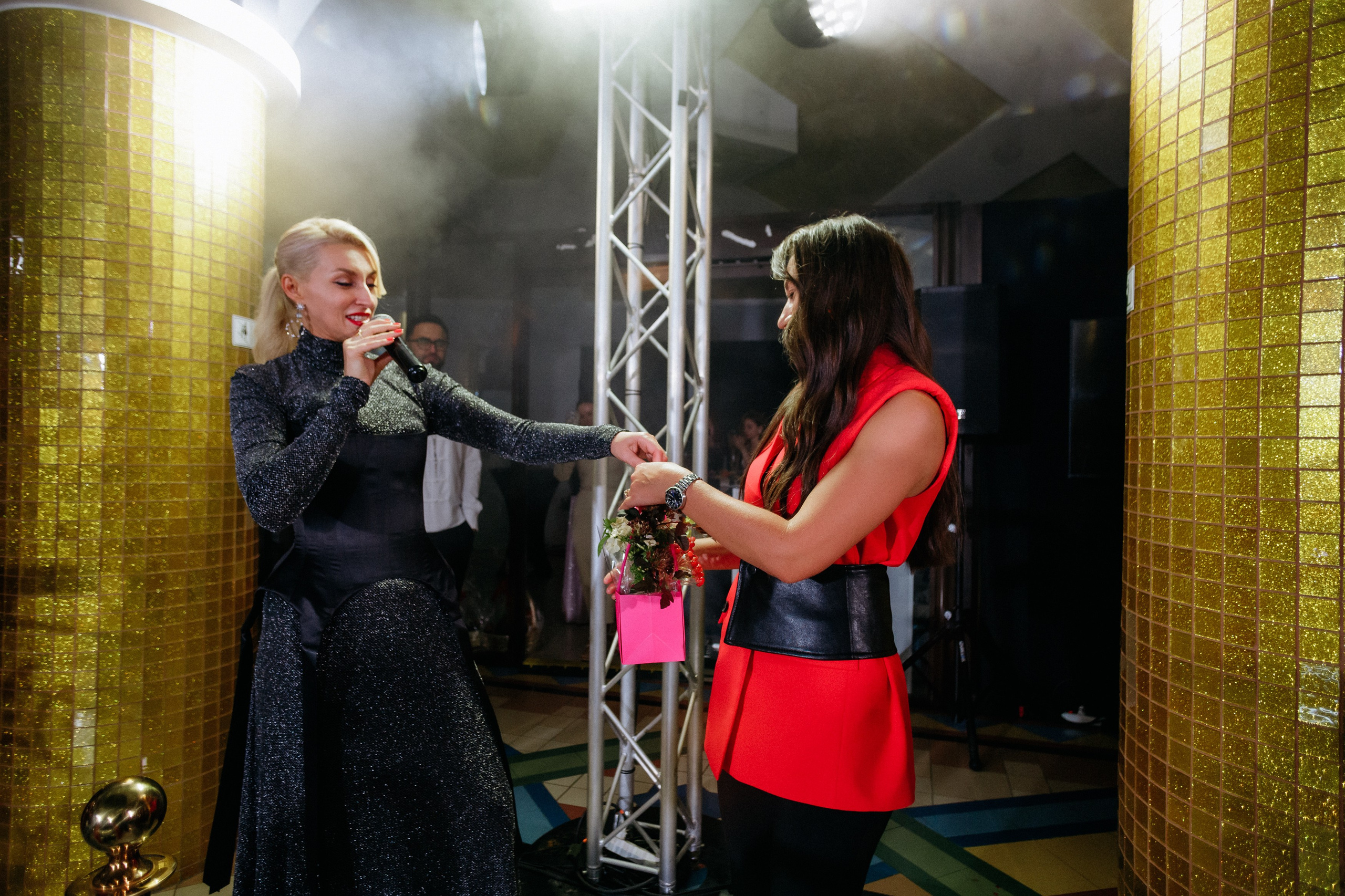 20 лет студии красоты Юлии Харченко. СВОИ. ФОТООТЧЕТЫ-СОБЫТИЯ-МЕСТА