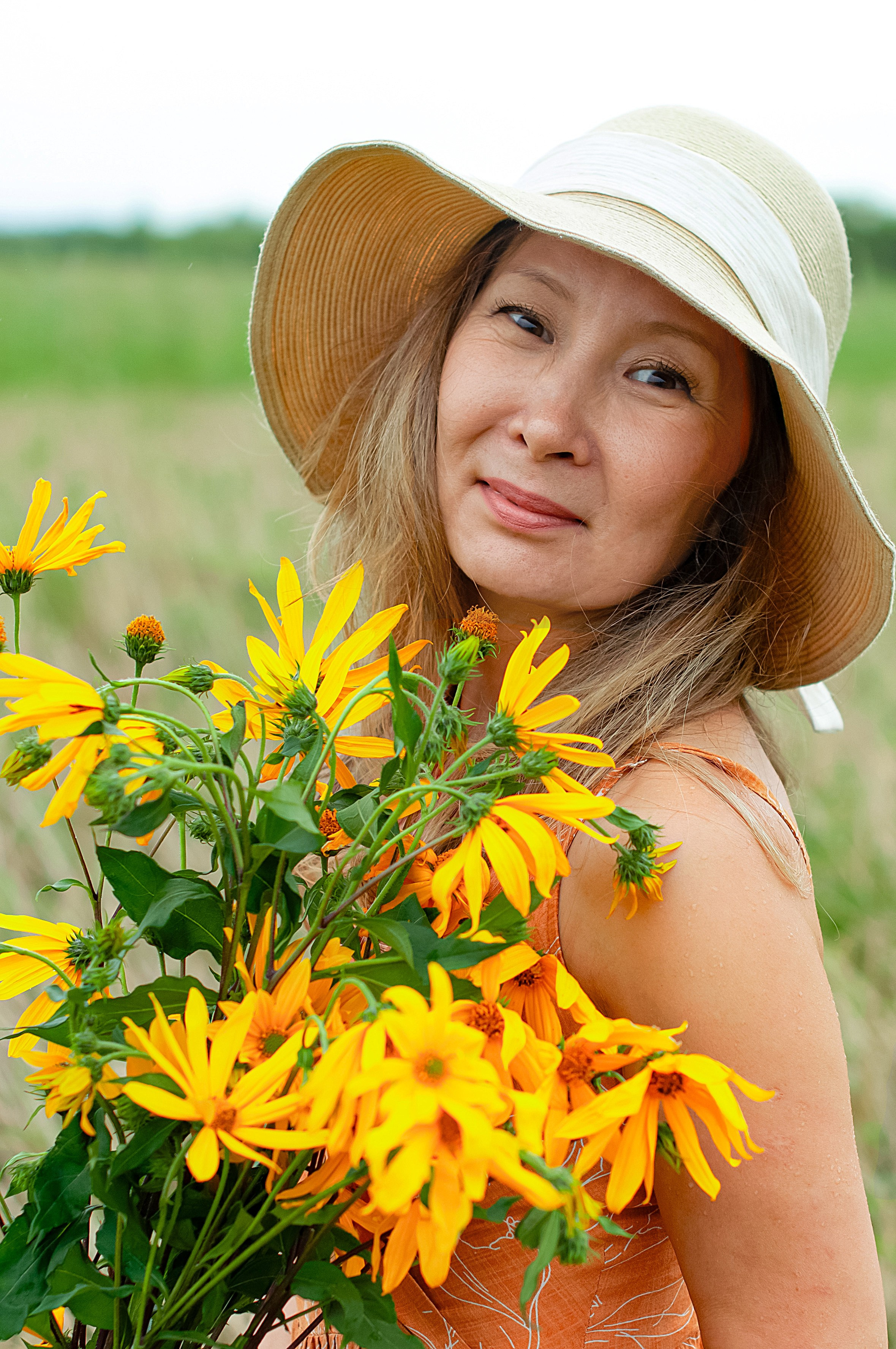 Фотосессия в поле с Вероникой. Фотограф в Хабаровске