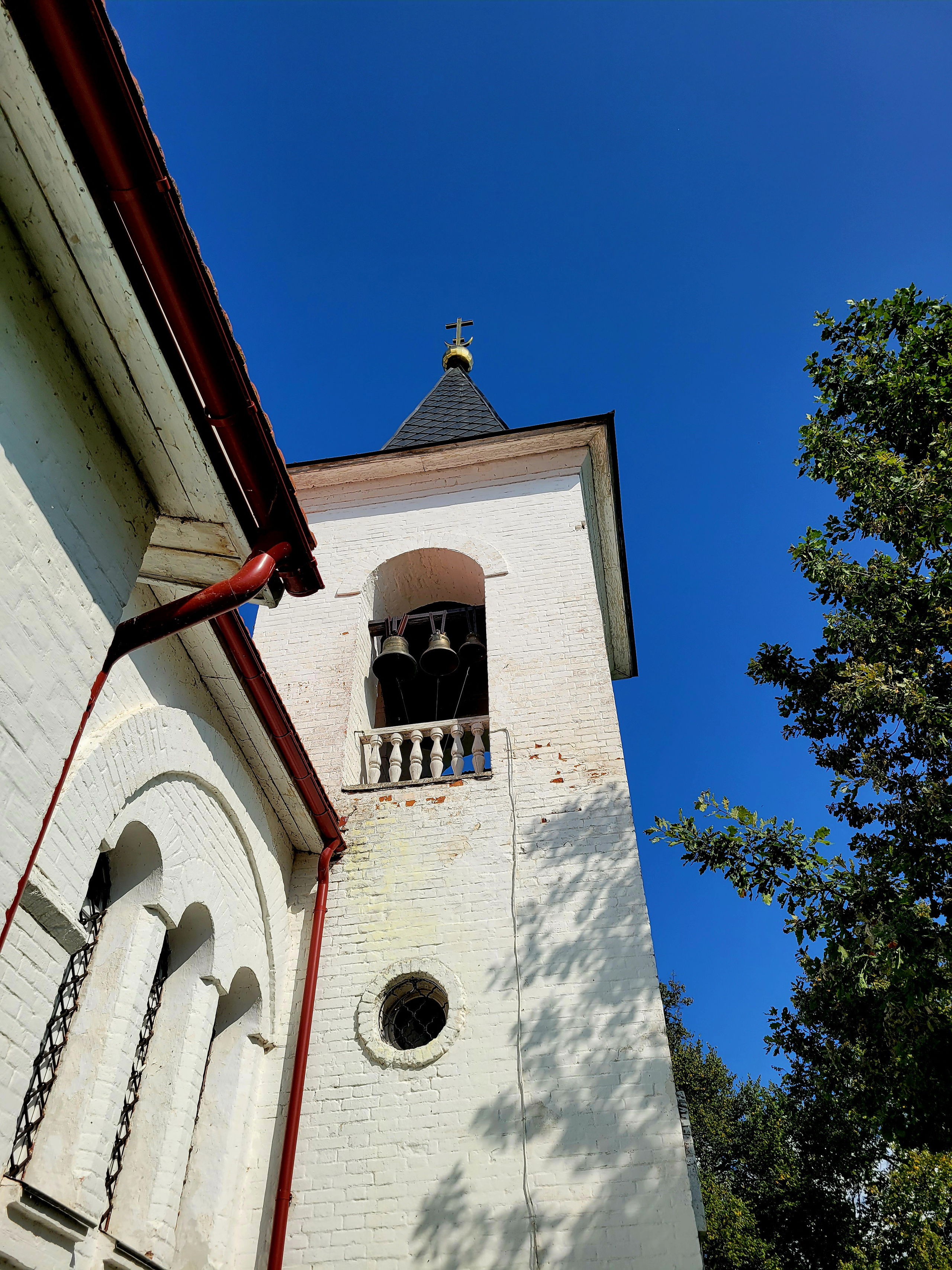 Построена церковь для местного прихода была в 1906 г.