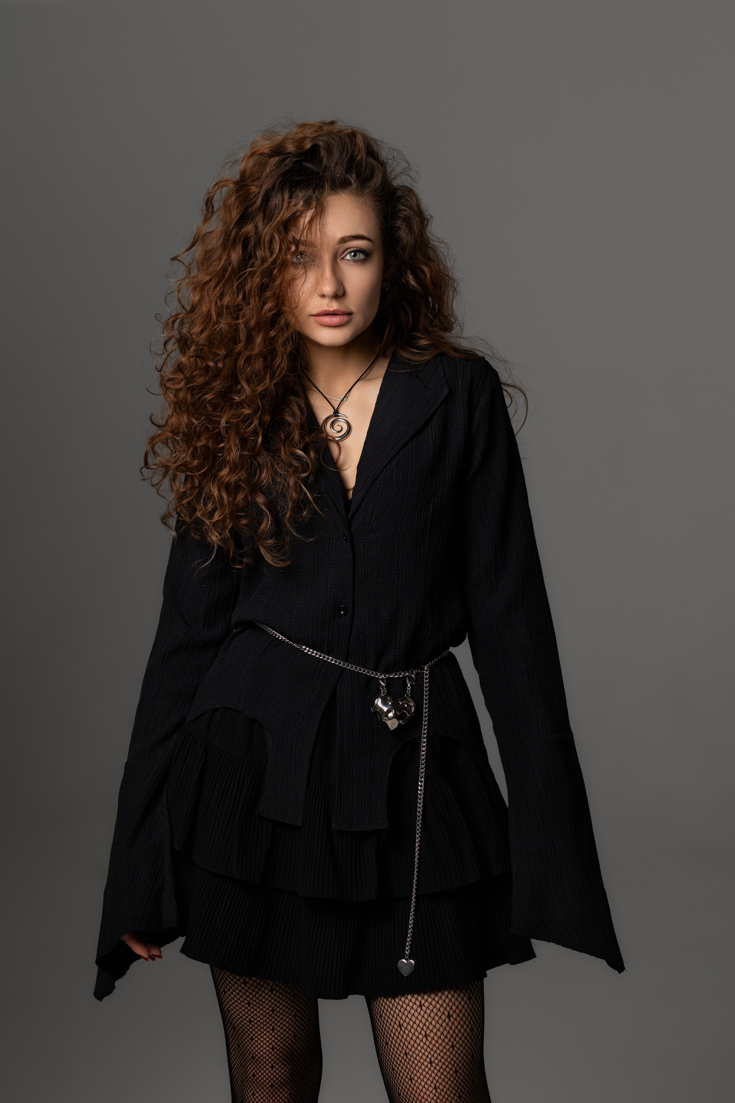 Студийная съемка на циклораме с испульсным светом с Дианой для «себя». Дмитрий Шульгин, портретный фотограф в Воронеже